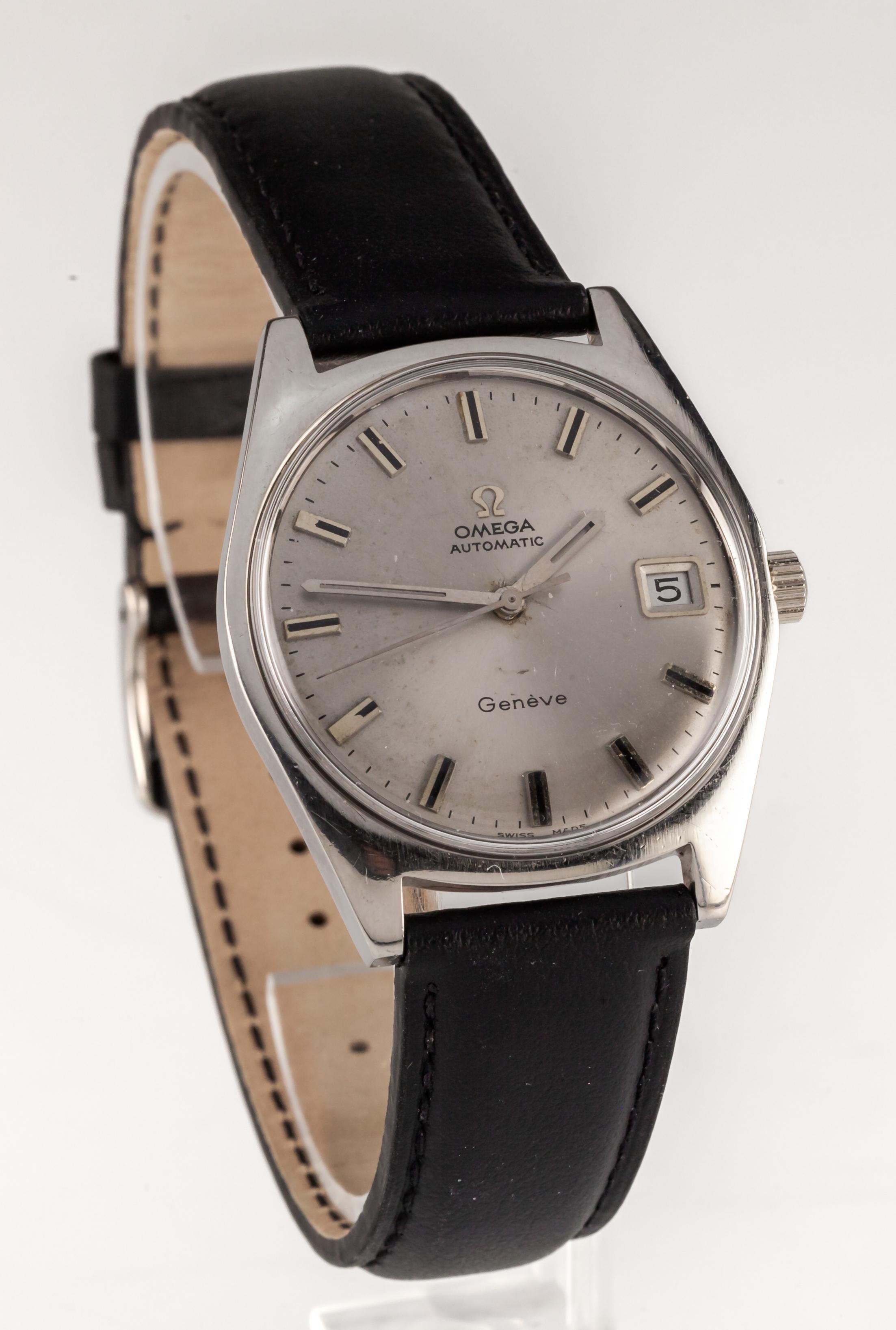 Omega Men's Stainless Steel Automatic Geneve Watch w/ Date Leather Band 565

Movement #565
Serial #289443XX
Year: 1969
Case #166.041

Stainless Steel Round Case
34 mm in Diameter (36 mm w/ Crown)
Lug-to-Lug Distance = 41 mm
Lug-to-Lug Width = 18