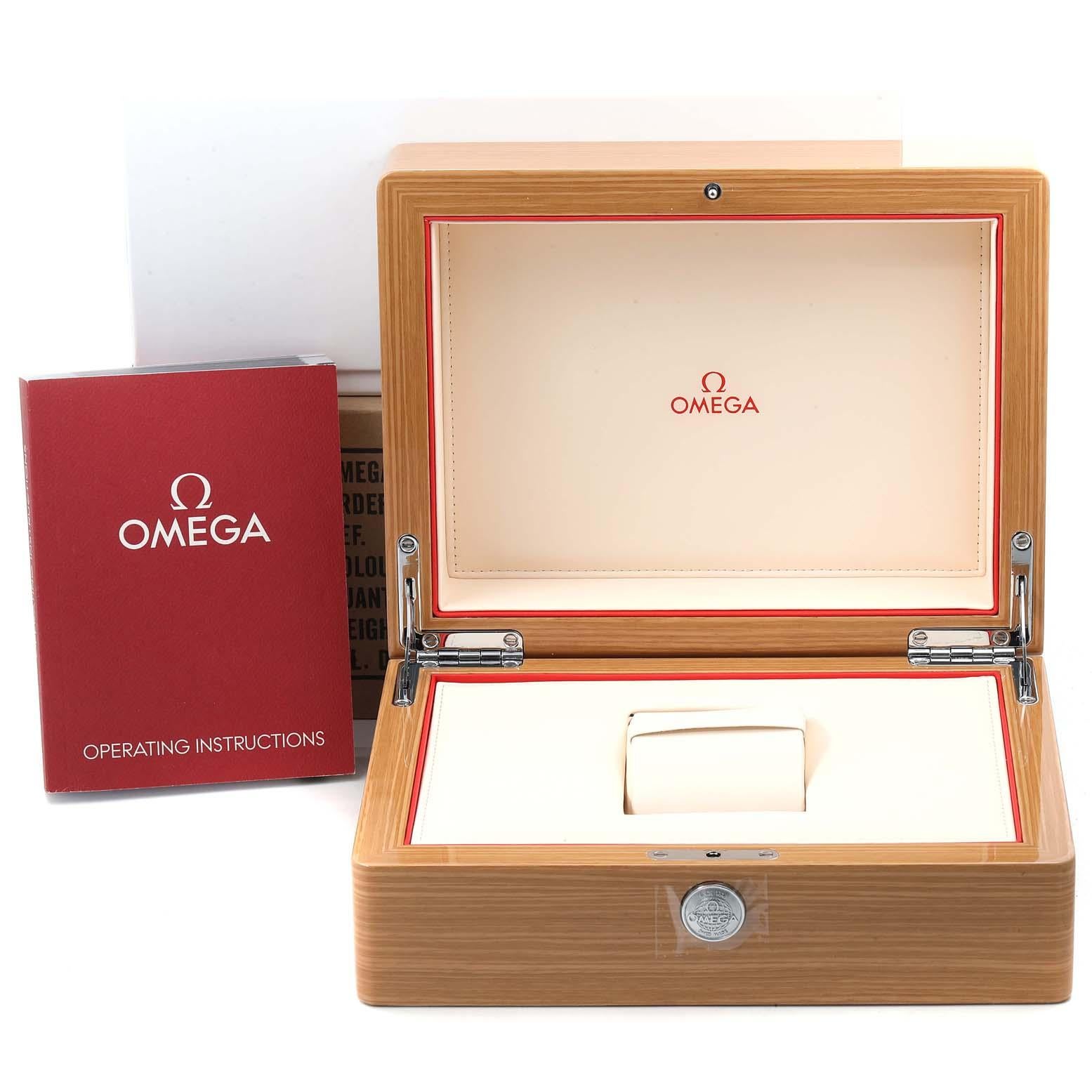 Omega Museumssammlung 1951 Cosmic 18k Roségold Herrenuhr 5701.80.03 im Angebot 7