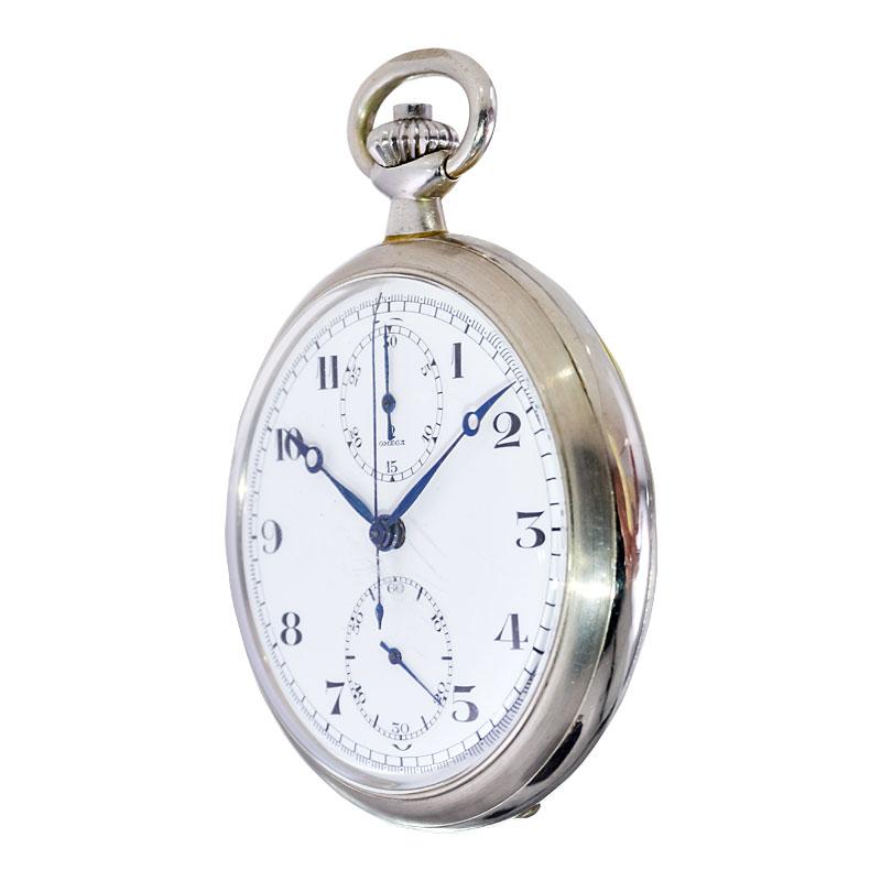 Omega Montre chronographe à cadran en nickel, argent et émail avec aiguilles Breguet, édition militaire Excellent état - En vente à Long Beach, CA