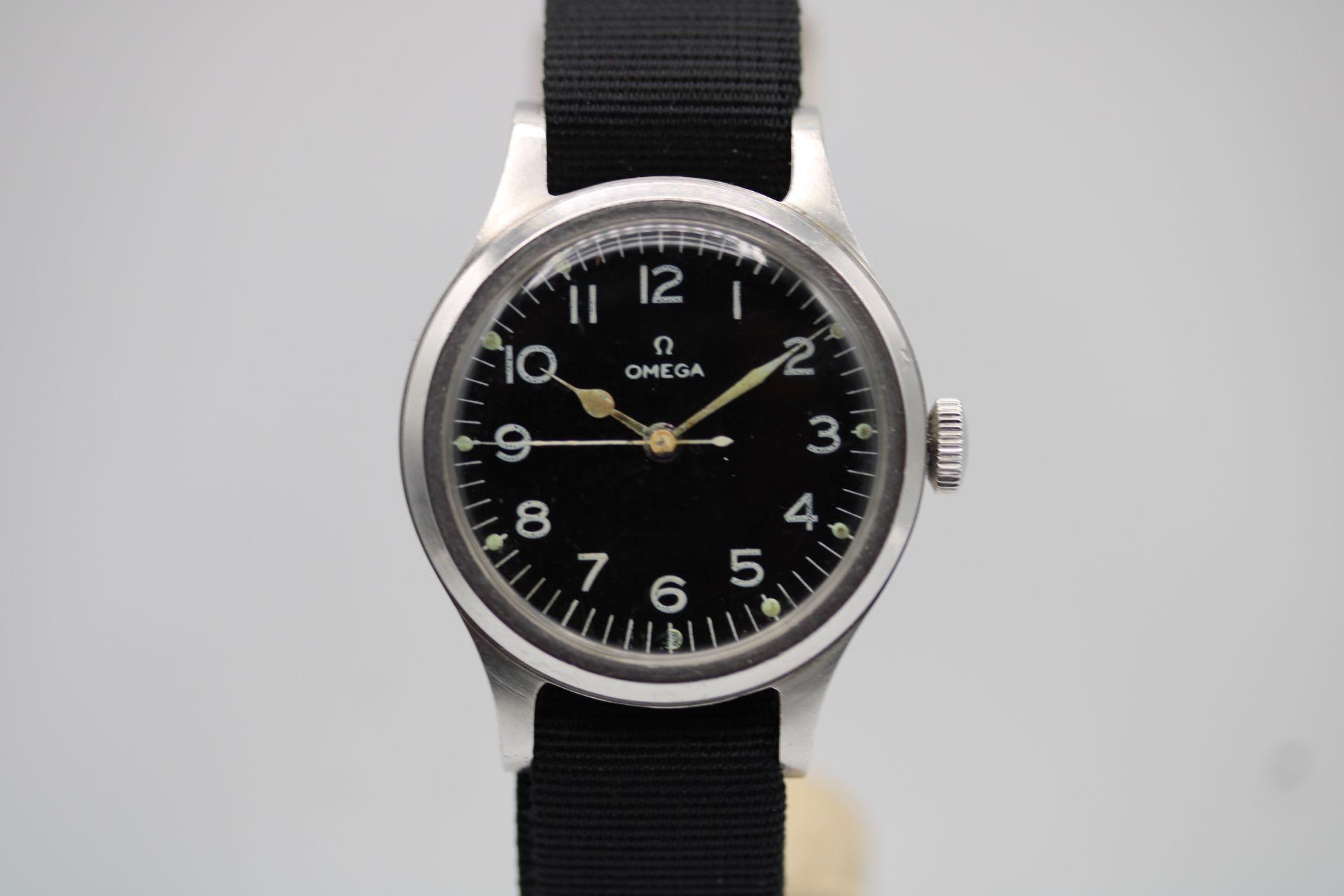 This vintage military Omega RAF Pilots, Navigators or Air Crew 6B/159 is in remarkable condition and appears to have been left well alone since being refinished by the Ministry of Defence 1956.

These World War British Military watches were later