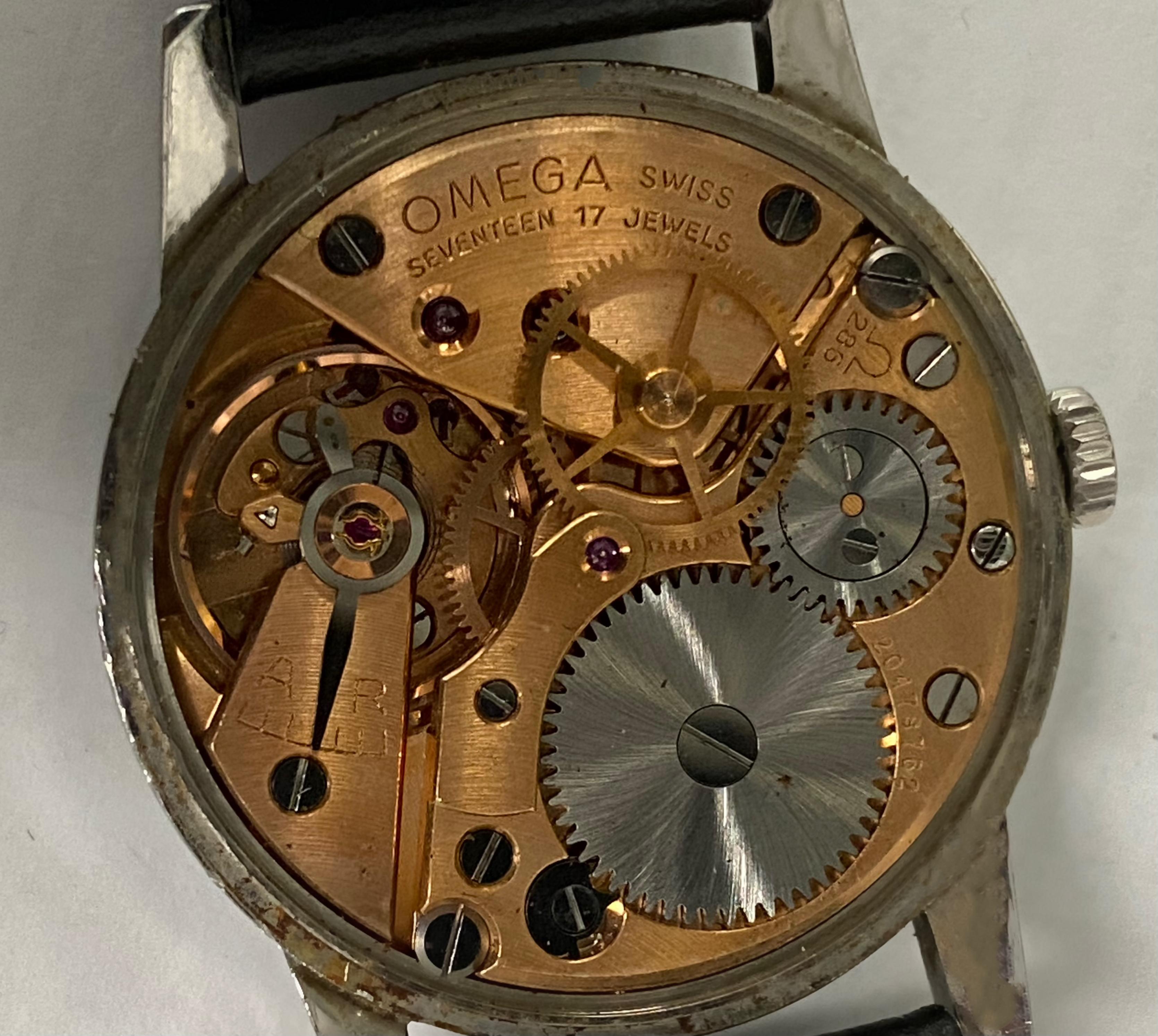 Omega ref 131.001 cal 286 Swiss Manual S/Steel Ivory Dial 34mm c1962 pour hommes Excellent état - En vente à MELBOURNE, AU