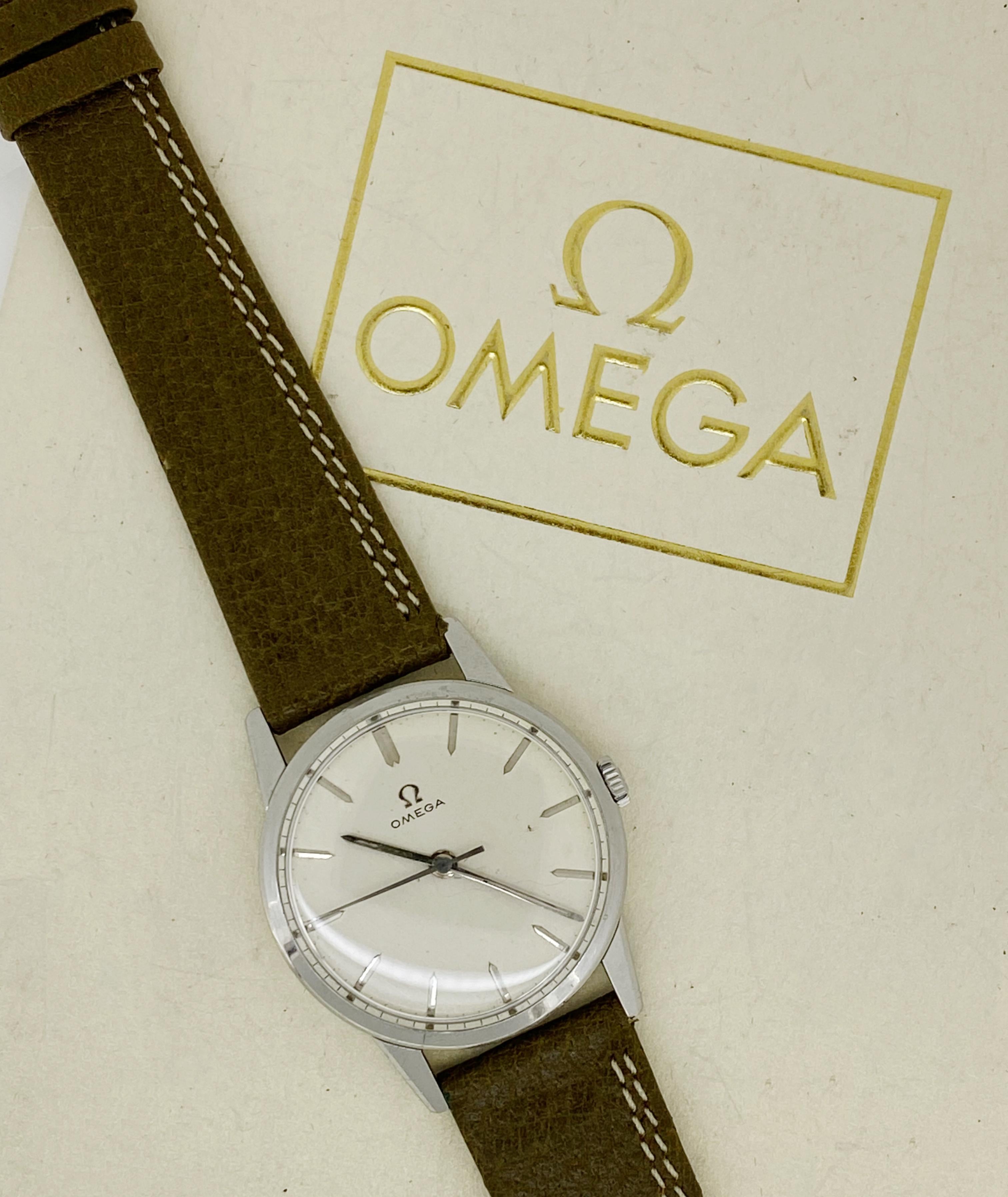 Omega ref 131.001 cal 286 Swiss Manual S/Steel Ivory Dial 34mm c1962 pour hommes en vente 1