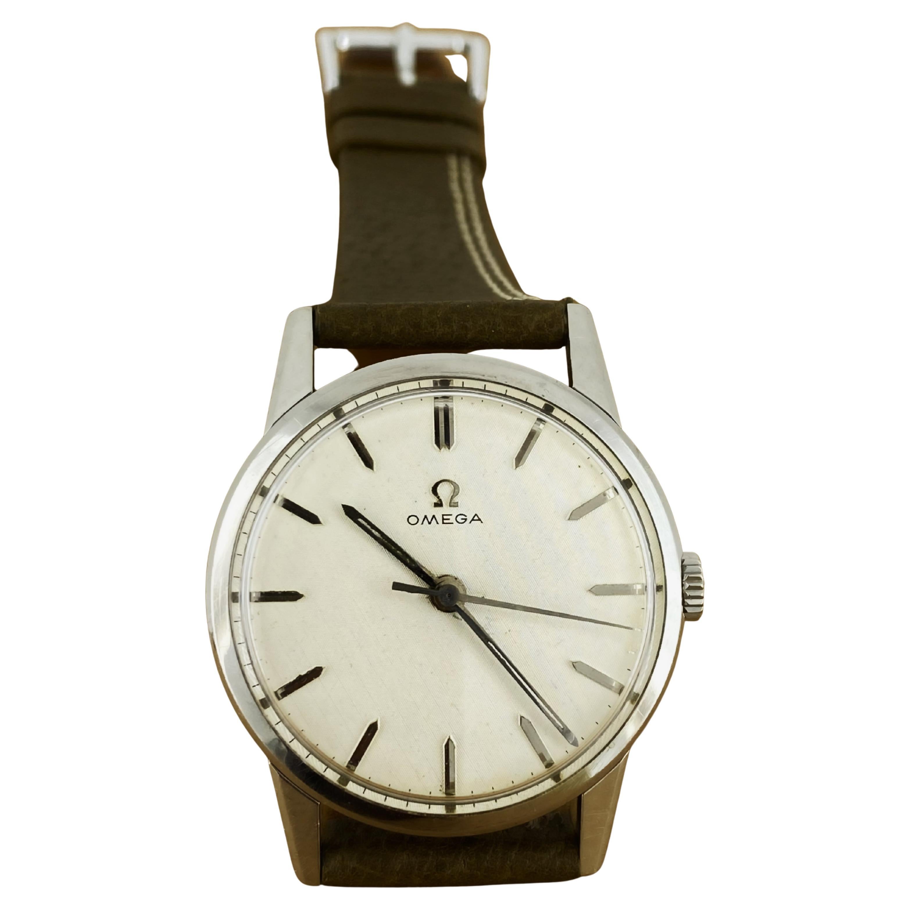 Omega ref 131.001 cal 286 Swiss Manual S/Steel Ivory Dial 34mm c1962 pour hommes en vente
