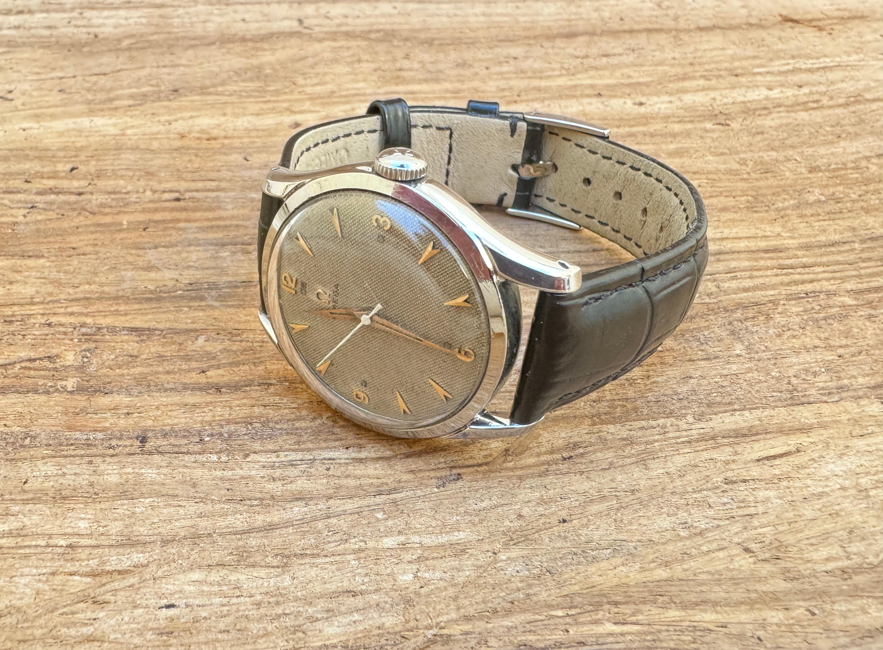 Omega Ref: 2640-8SC Seltenes graues strukturiertes honigfarbenes Zifferblatt JUMBO Cal 283 16