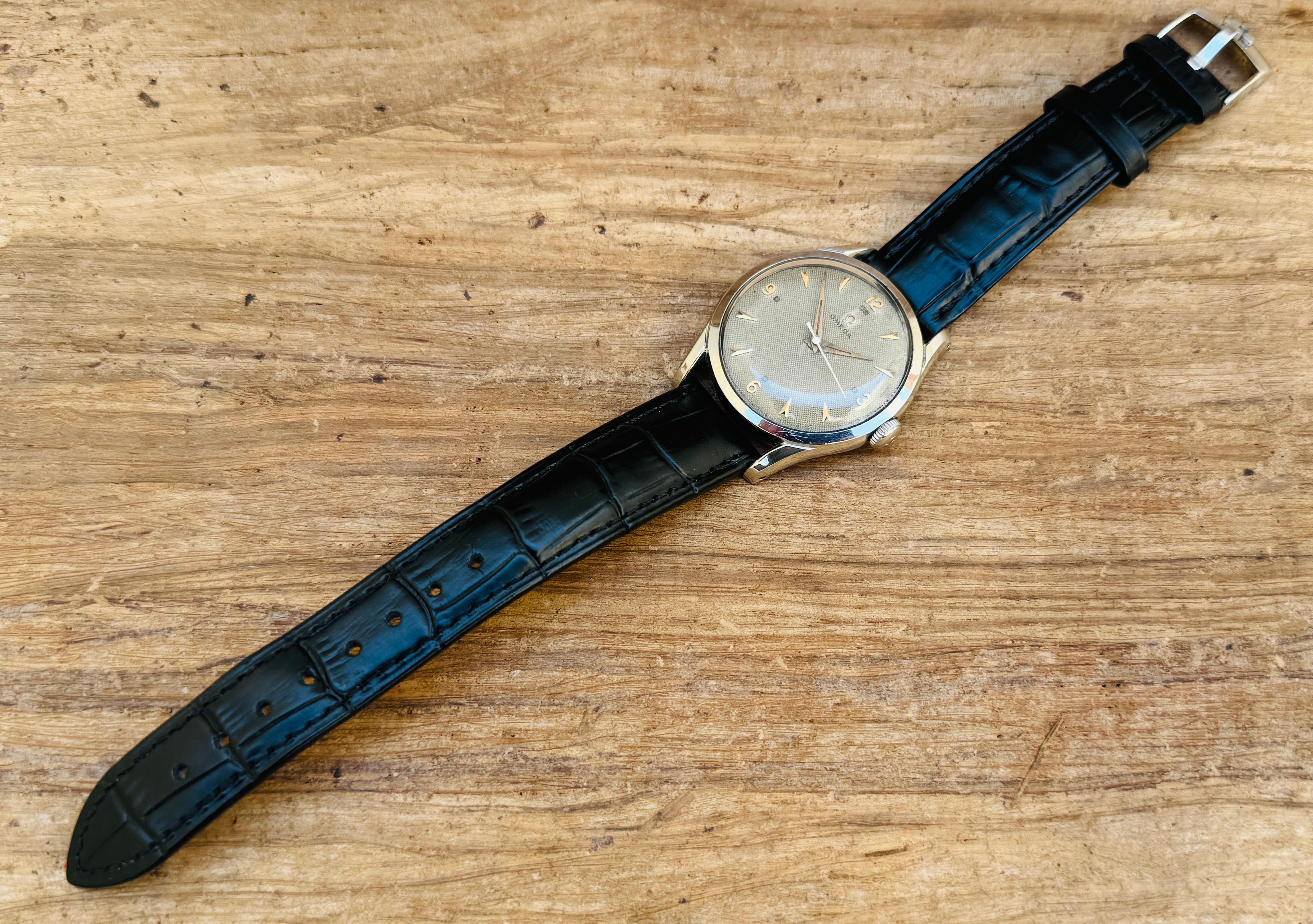 Omega Ref: 2640-8SC Seltenes graues strukturiertes honigfarbenes Zifferblatt JUMBO Cal 283 3