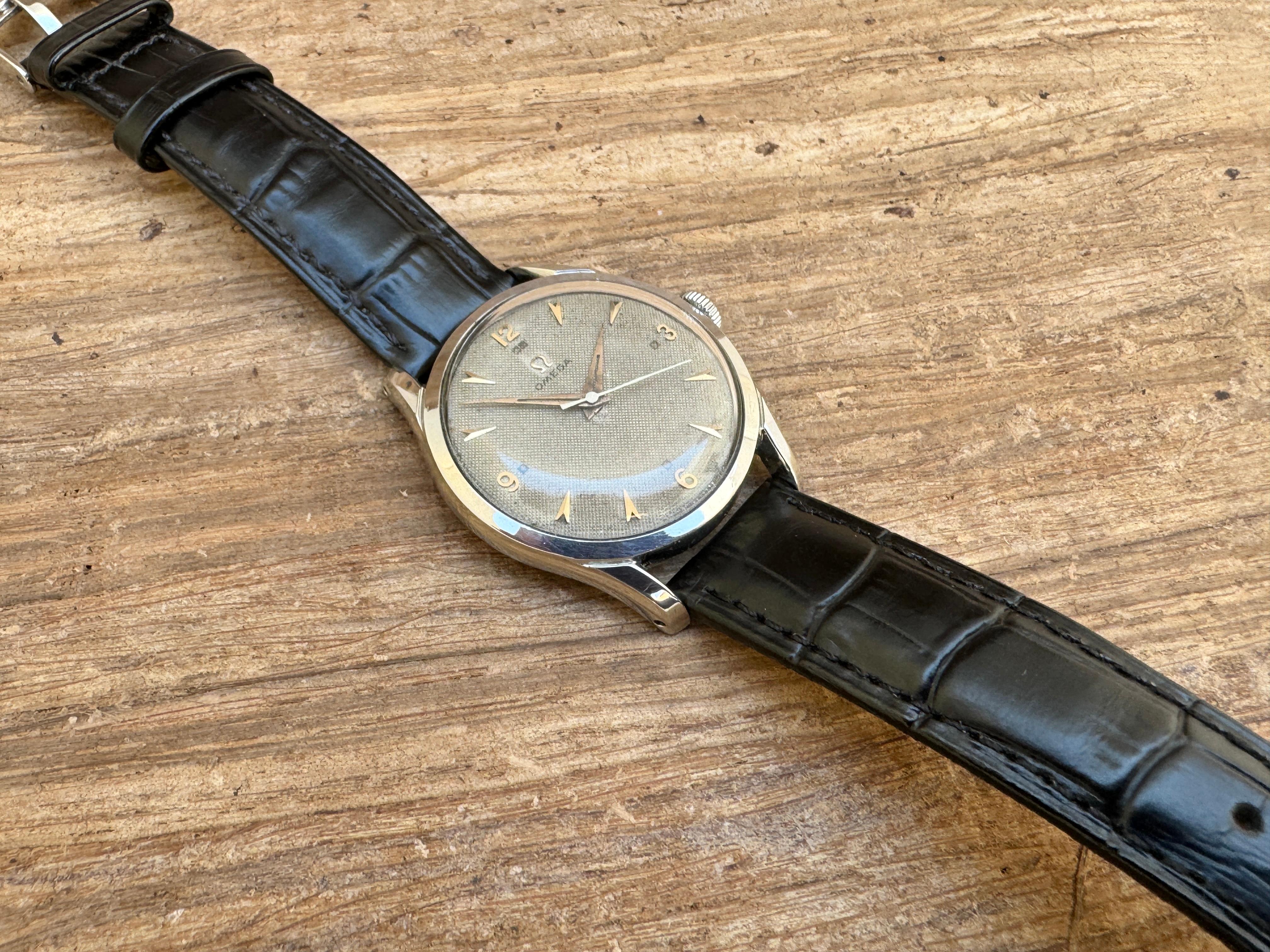 Omega Ref: 2640-8SC Seltenes graues strukturiertes honigfarbenes Zifferblatt JUMBO Cal 283 4
