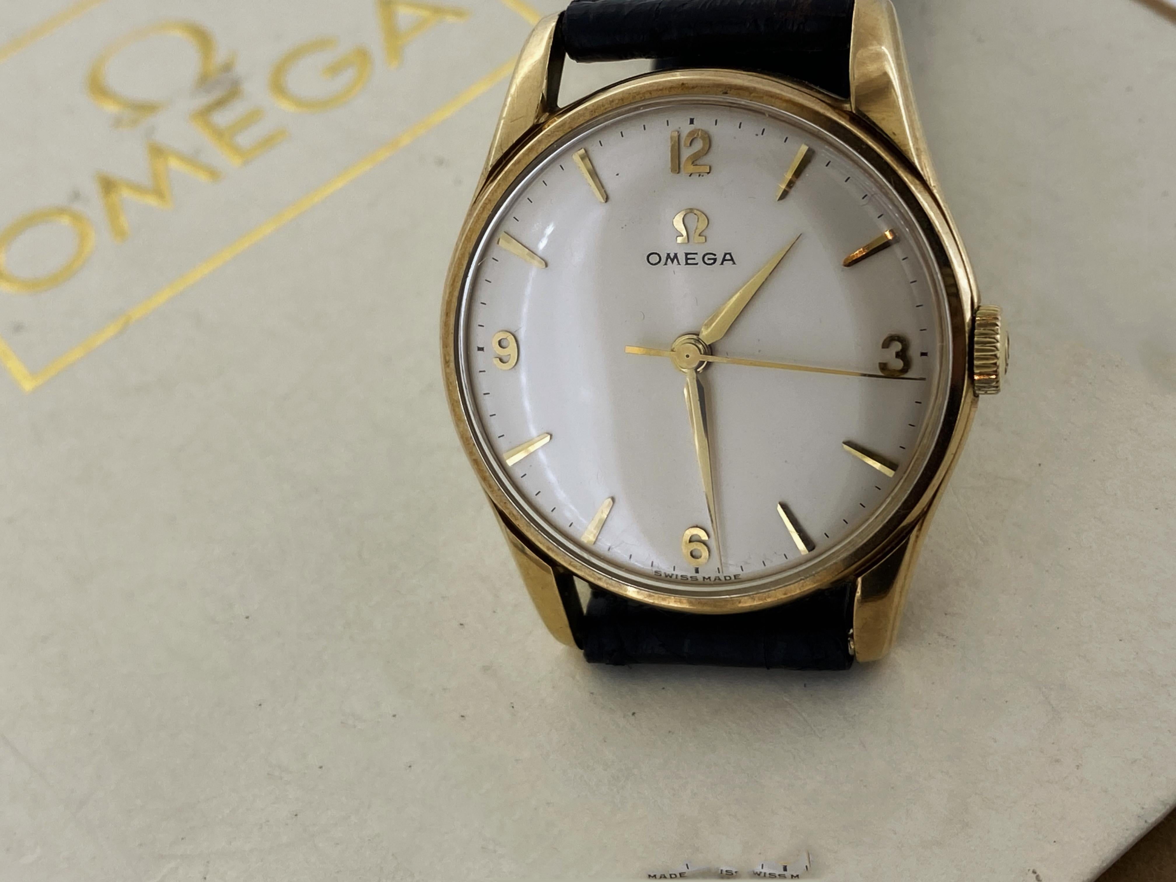 Retro Omega ref 928 9K Yellow Gold Manual Cal 285 17-jewel Movement c1962 Mens' Watch For Sale