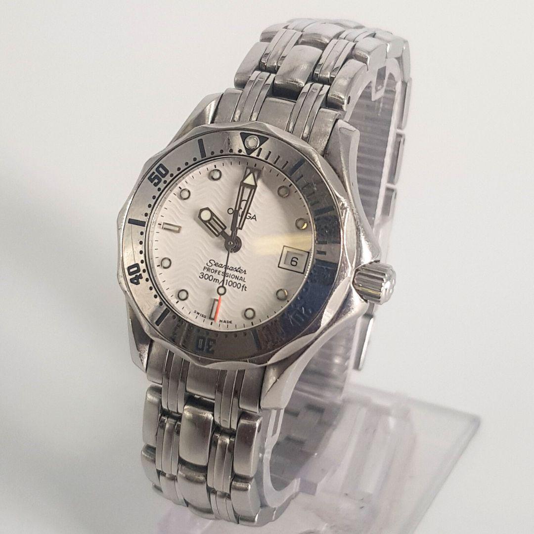 OMEGA SEA Master Ladies Watch In Good Condition For Sale In Cape Town, ZA