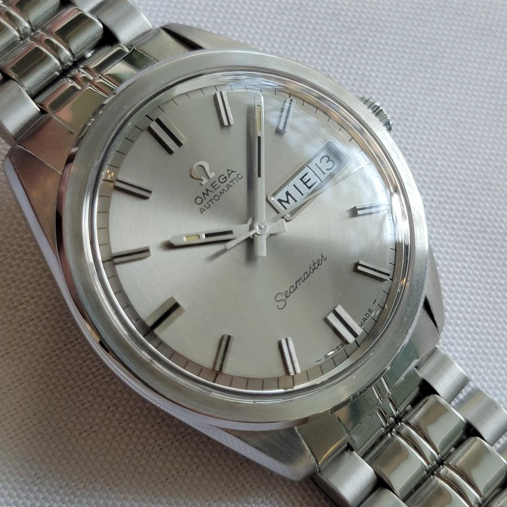 Omega Seamaster 166 032 37mm Mens 1960s Day Date Automatic All Original RA663 en Excelente estado para la venta en Beverly Hills, CA