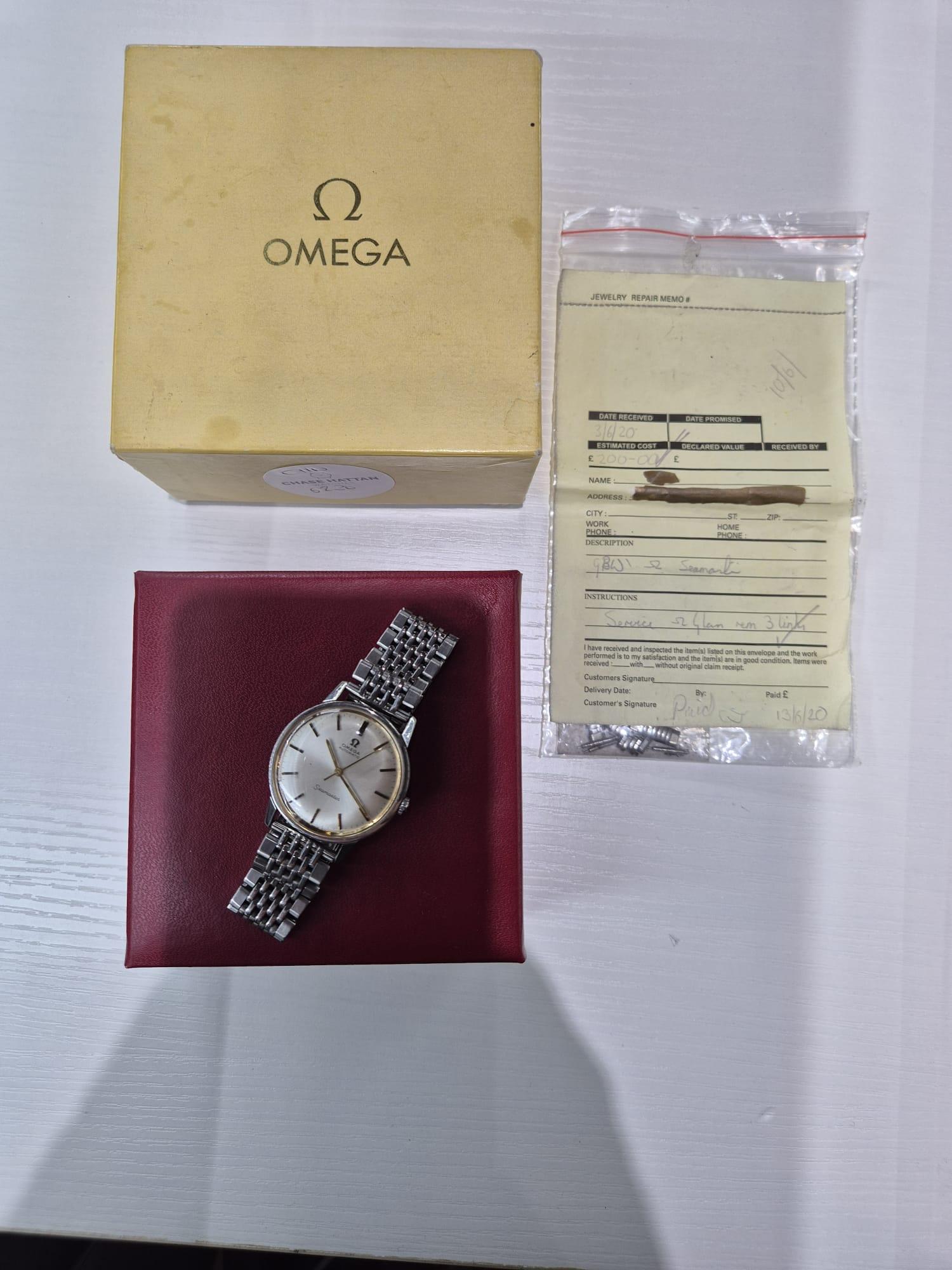 Omega Seamaster 1966 Vintage Automatic - Calibre 552  Cadran ensoleillé  Boîte et papiers de service
Exemple classique de l'horlogerie vintage d'Omega, cette Seamaster 1966 offre tout ce que l'on peut attendre d'un garde-temps de collection :