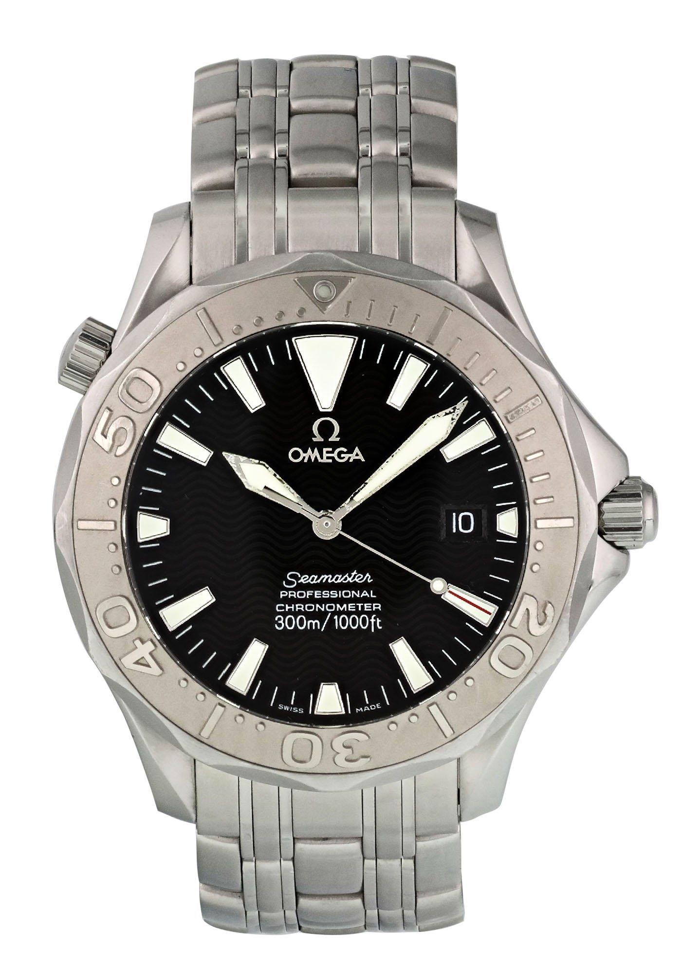 Omega Seamaster Professional 2230.50.00 Men Watch. 
41mm Stainless Steel case. 
Stainless Steel Unidirectional bezel. 
Black dial with Luminous Steel hands and index hour markers. 
Minute markers on the outer dial. 
Date display at the 3 o'clock