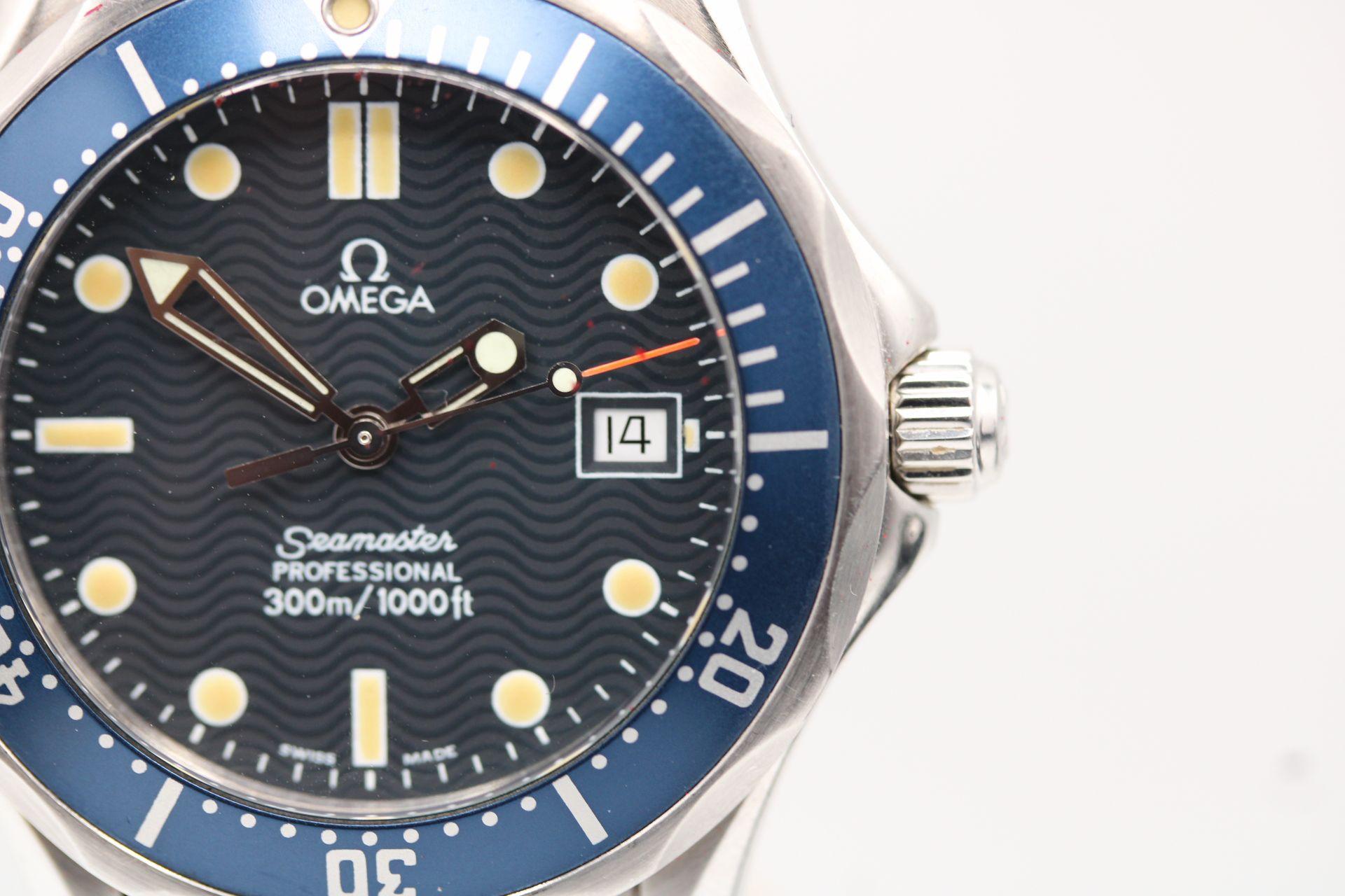 Omega Seamaster 2561.80.00 Box and Papers 1997 For Sale 2