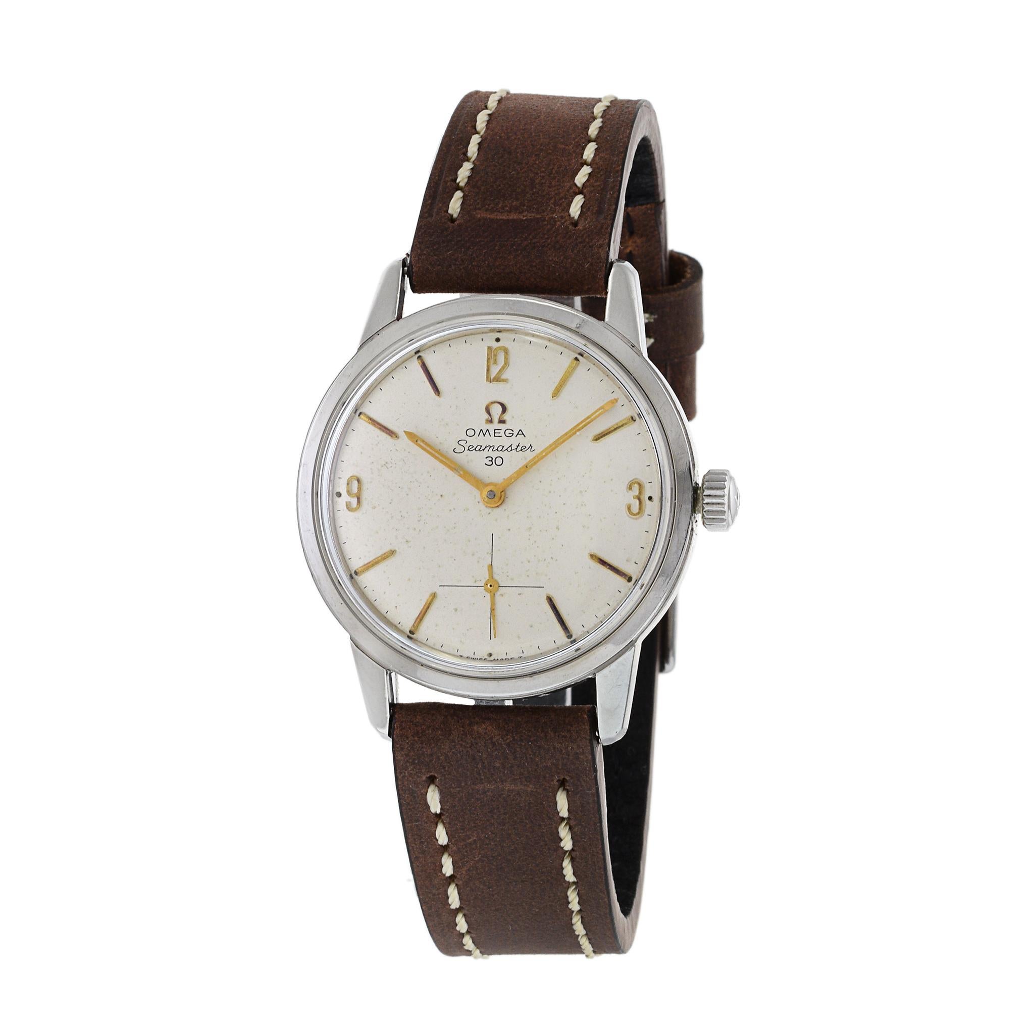 Dies ist eine tadellose 1962 Omega Seamaster 30 Referenz 125.003-62. Diese Uhr hat als Jumbo-Größe in den frühen 1960er Jahren bei 35mm. Das Gehäuse ist unpoliert und das Zifferblatt ist original. 

Diese Uhr wird von einem Omega-Kaliber 269 mit 17