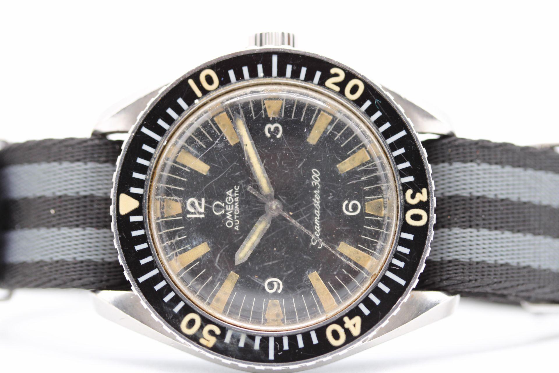 Omega Seamaster 300 165024-64 In Fair Condition For Sale In London, GB