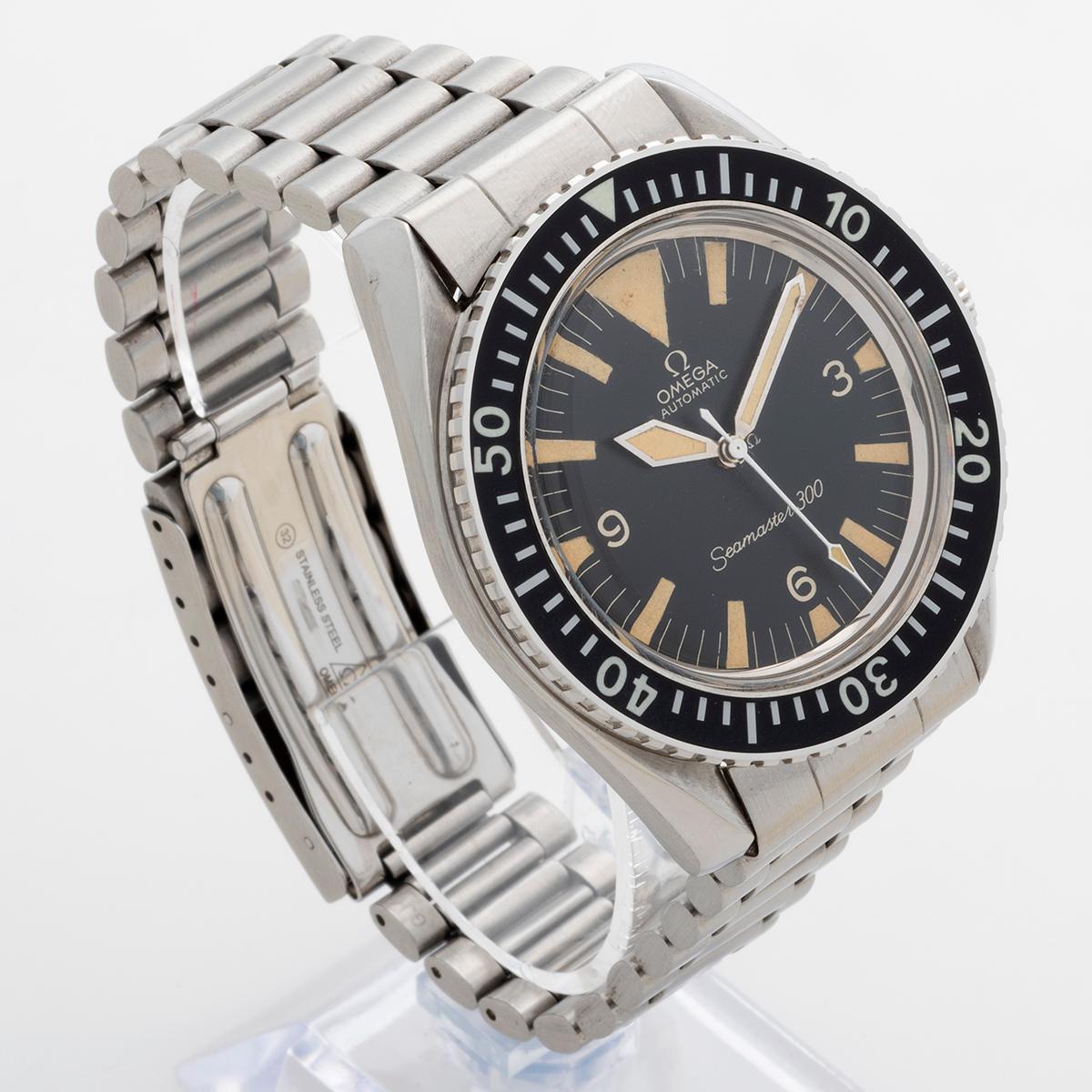 Montre-bracelet automatique Omega Seamaster 300, « Big Triangle Sword Hands » Yr 1968 en vente 1