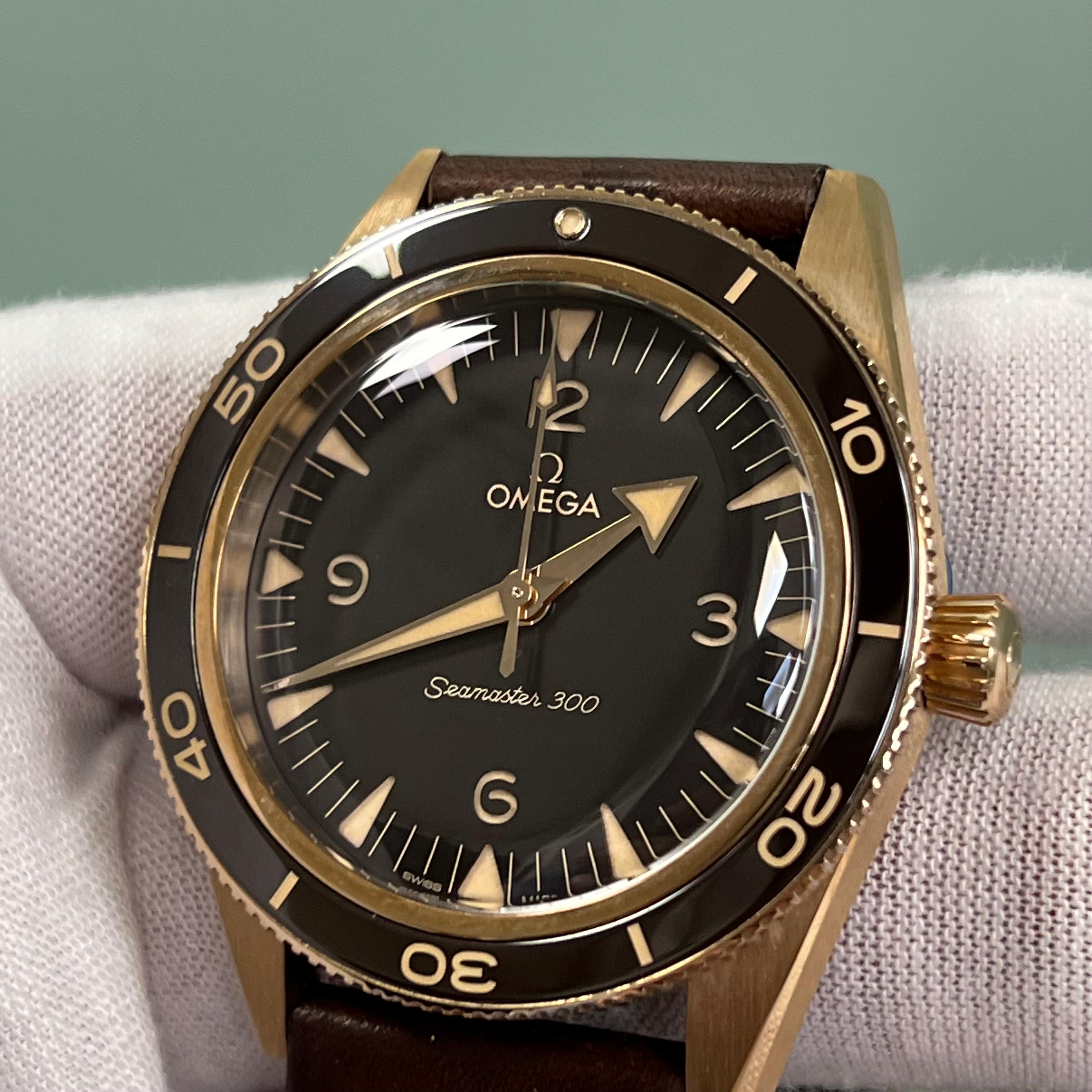 Omega Seamaster 300 Co-Axial 234.92.41.21.10.001 Bronze Gold Leather Box Paper For Sale 3