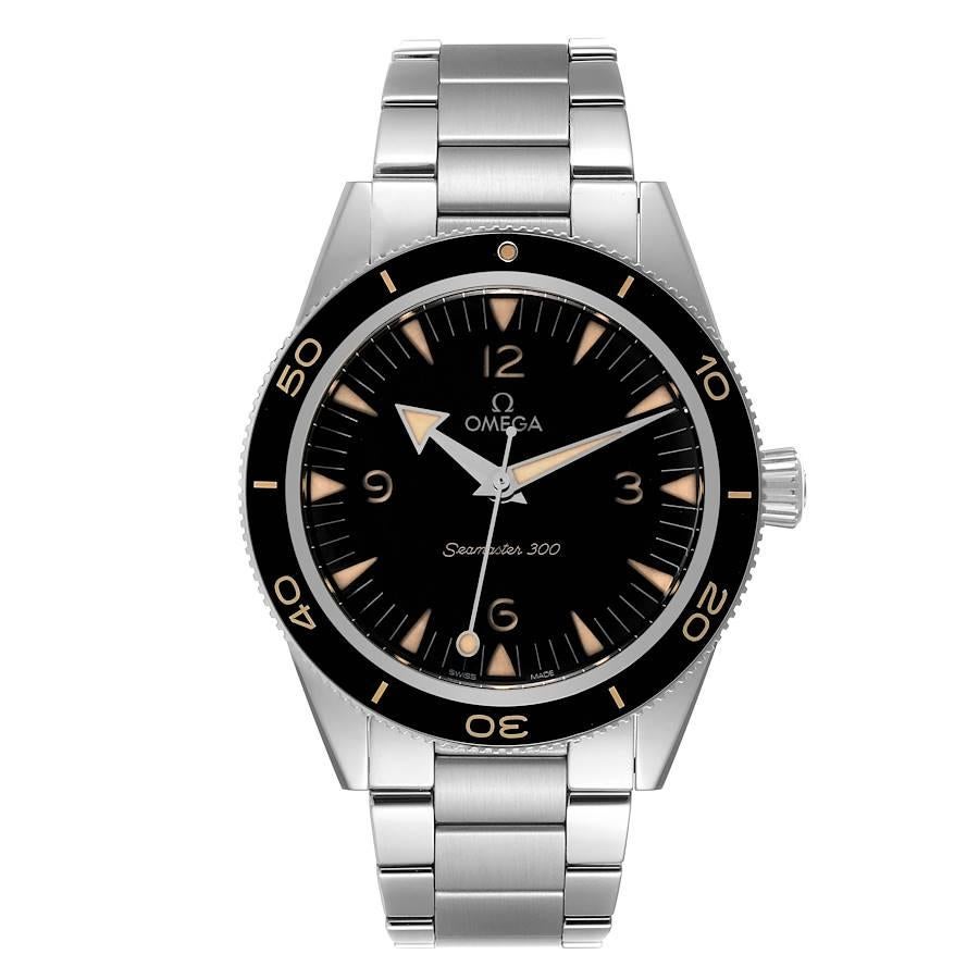Omega Seamaster 300 Co-Axial Stahl Herrenuhr 234.30.41.21.01.001 Box-Karte. Automatisches Uhrwerk mit Co-Axial-Hemmung. Widerstandsfähig gegen Magnetfelder von mehr als 15.000 Gauss. Freie Spiralfederunruh mit Siliziumspirale, zwei in Reihe