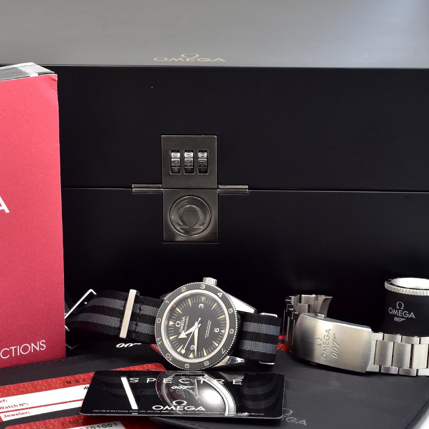 Omega Seamaster 300 Master Co-Axial „„ SpecTRE“ Limitierte Auflage 2