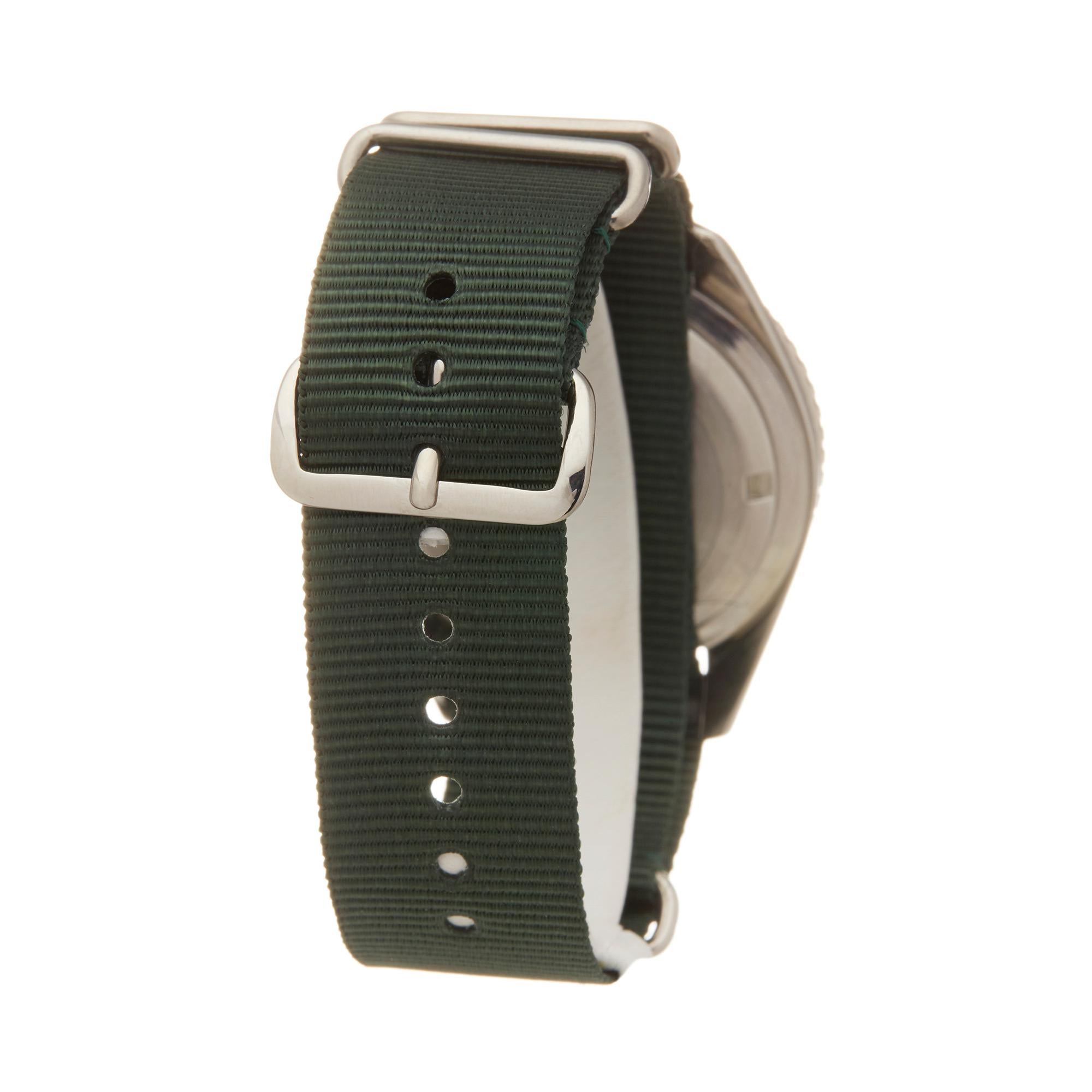 Omega Seamaster 300 Military Stainless Steel ST 165024 Wristwatch In Excellent Condition In Bishops Stortford, Hertfordshire