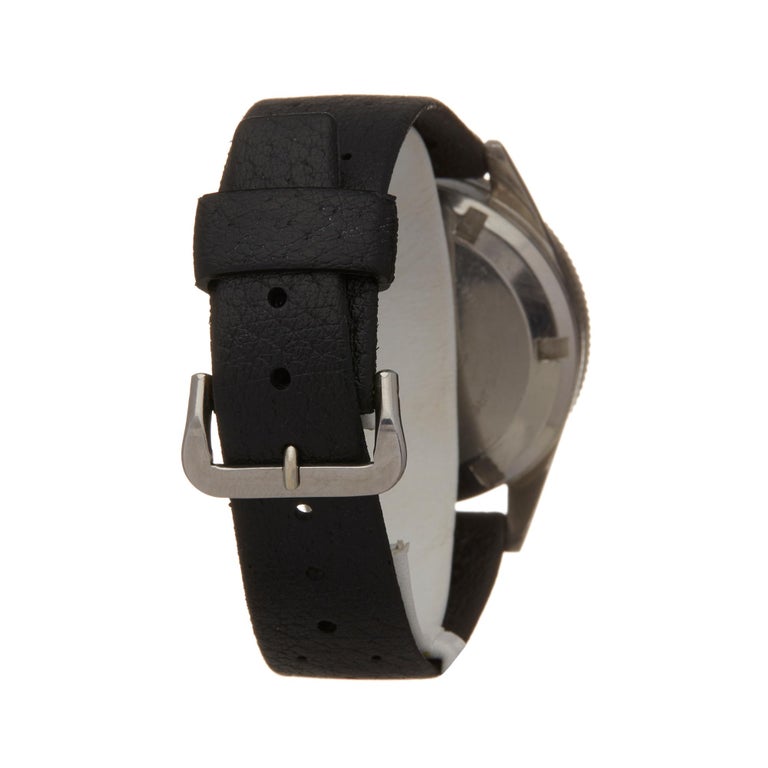 Omega Seamaster 300 Radium Dial Stainless Steel Cal 552 Wristwatch at