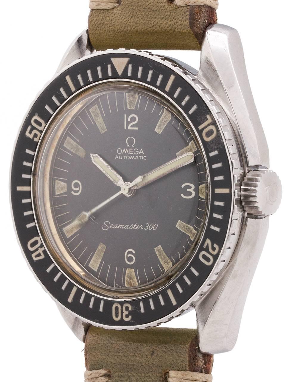 
Omega stainless steel Seamaster 300 ref# 165 024 movement serial# 24 million circa 1966. Featuring 42 x 47mm bombe lug case with screw down back with Hippocampus logo, with original bi-directional rotating bakelite elapsed time bezel,  and with