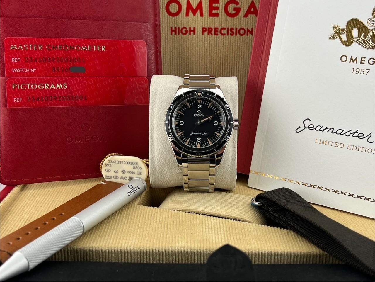 Style Number: 234.10.39.20.01.001



Serial: 8926****

 

Model: Limited Edition - Omega Seamaster 300 The 1957 Trilogy

 

Case Material: Stainless Steel 

 

Band: Stainless Steel 

 

Bezel: Black

 

Dial: Black

 

Crystal: Sapphire 

 

Case