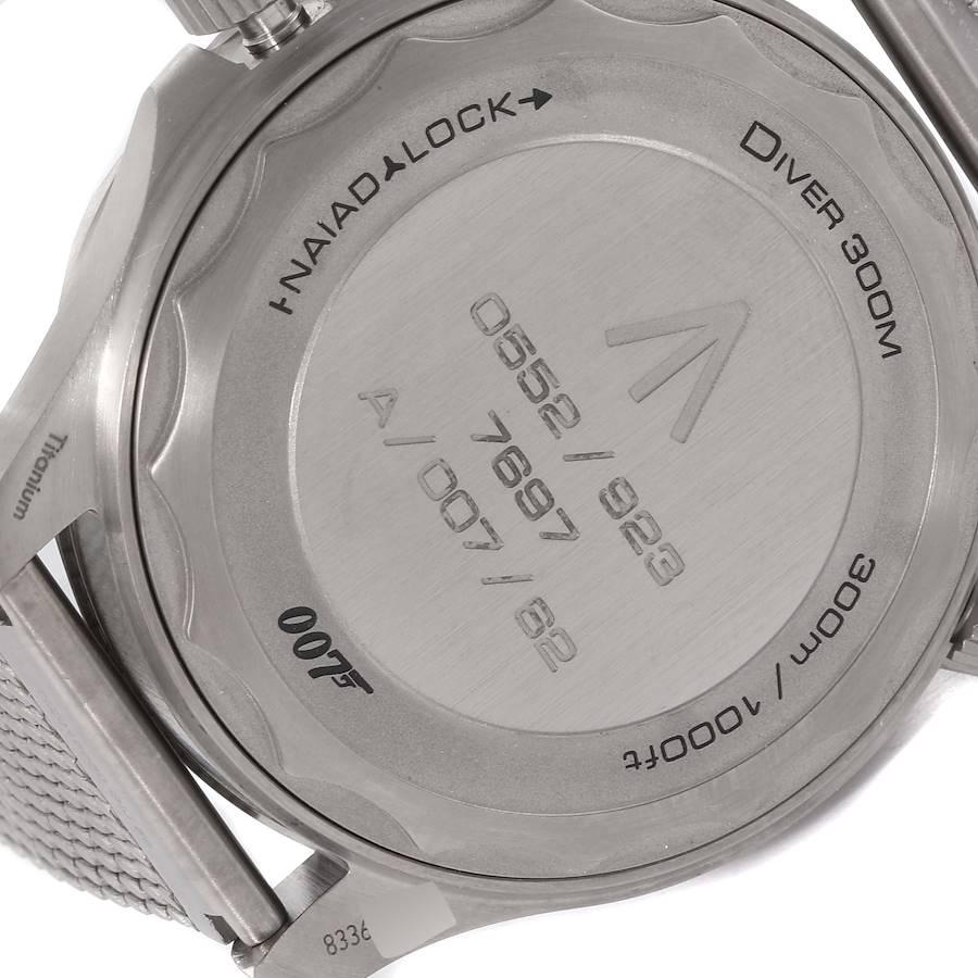 Omega Seamaster 300M 007 Edition Titanium Watch 210.90.42.20.01.001 Box Card In Excellent Condition In Atlanta, GA