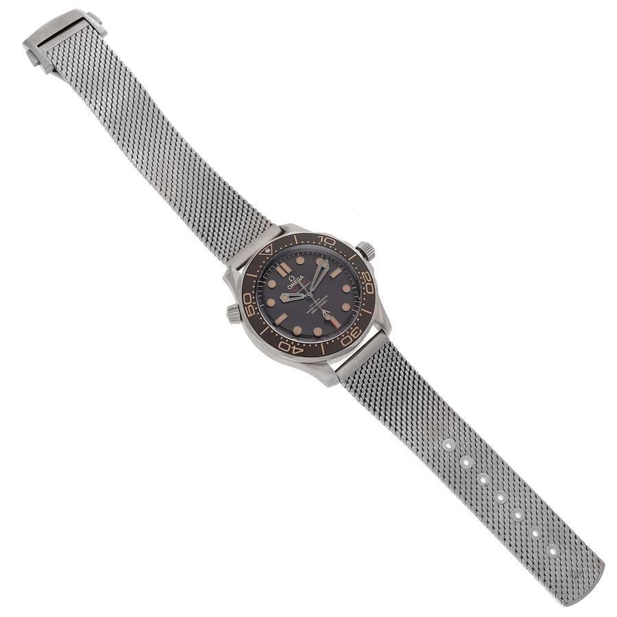 Omega Seamaster 300m 007 Edition Titanium Watch 210.90.42.20.01.001 Unworn 4