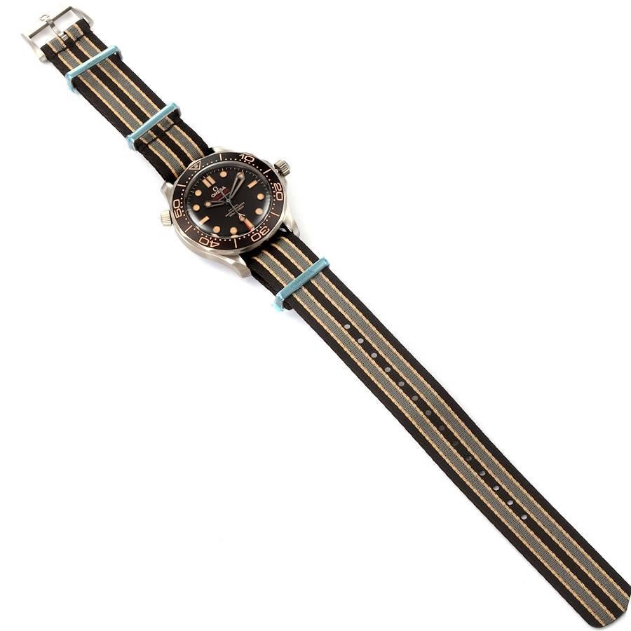 Omega Seamaster 300M 007 Edition Titanium Watch 210.92.42.20.01.001 Unworn For Sale 4