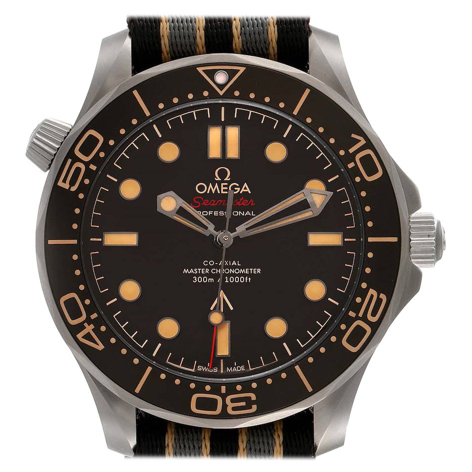 Omega Montre Seamaster 300M 007 Edition en titane 210.92.42.20.01.001 non portée en vente
