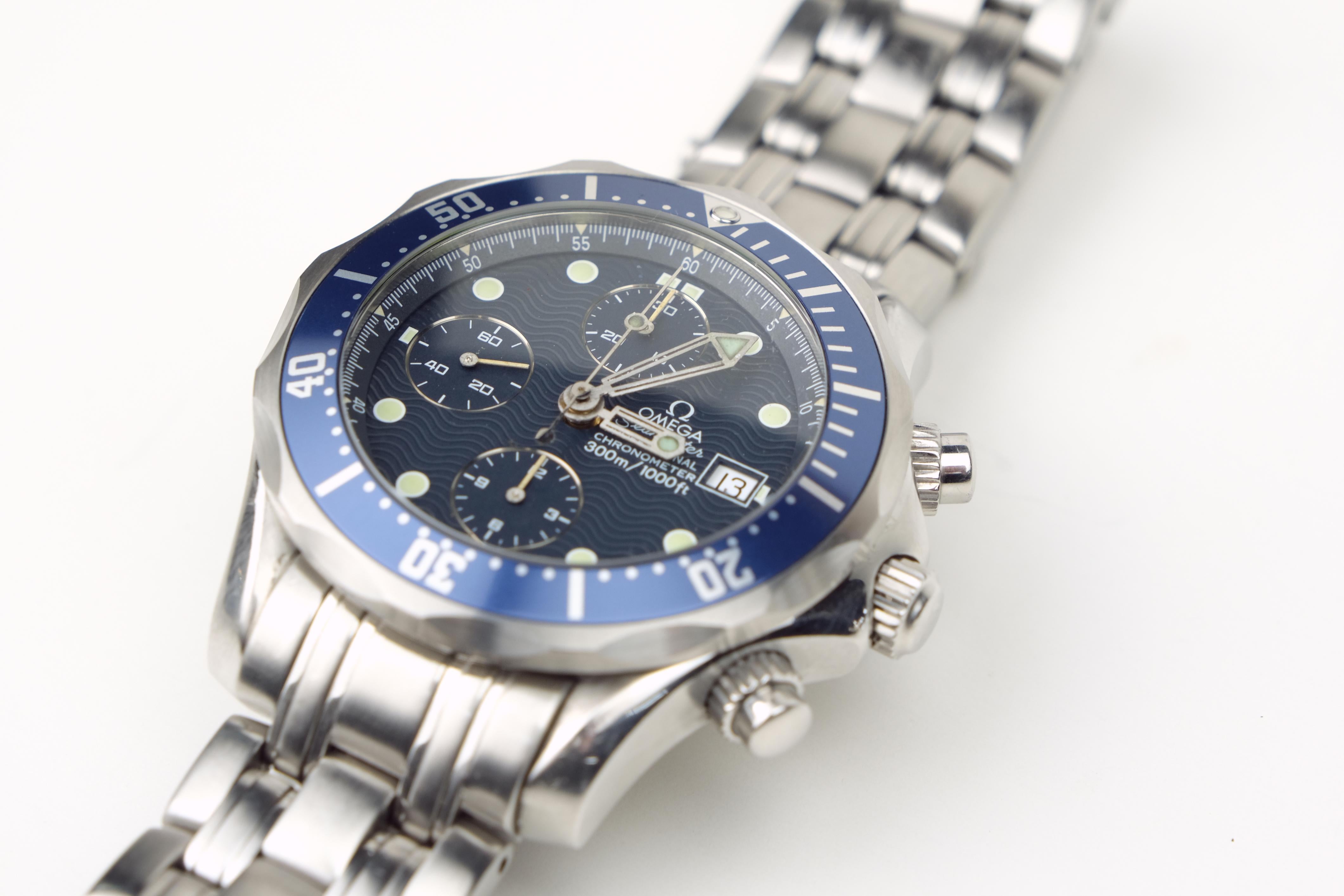 Omega Seamaster 300m Chonograph

Vor vielen Jahren war ich Berufstaucher. Zunächst schien es ein glorreicher Beruf zu sein, aber die Realität kann selten mit der Fantasie oder dem Fernsehen mithalten. Schnell wurde mir klar, dass ich zwar gut