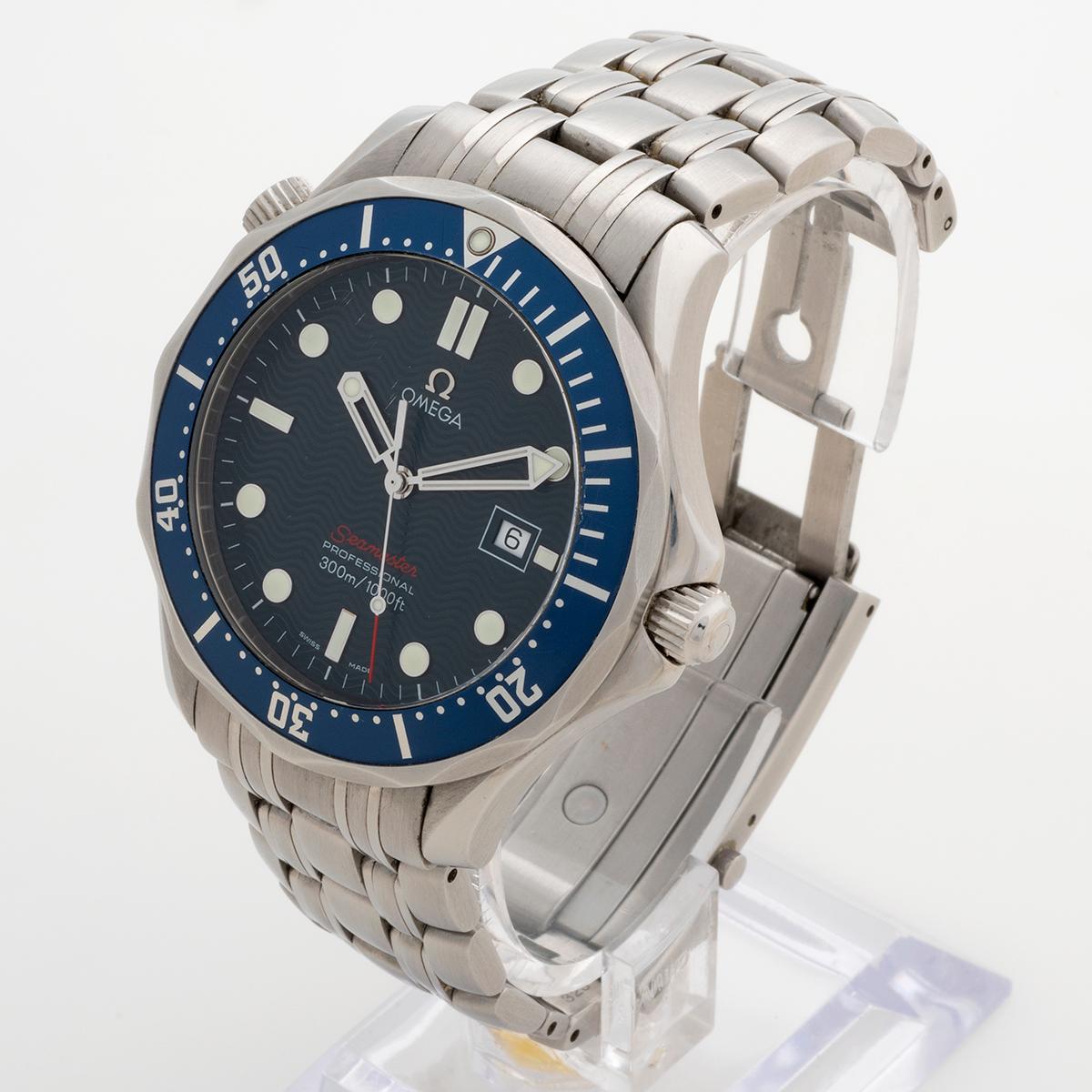 omega seamaster red and blue