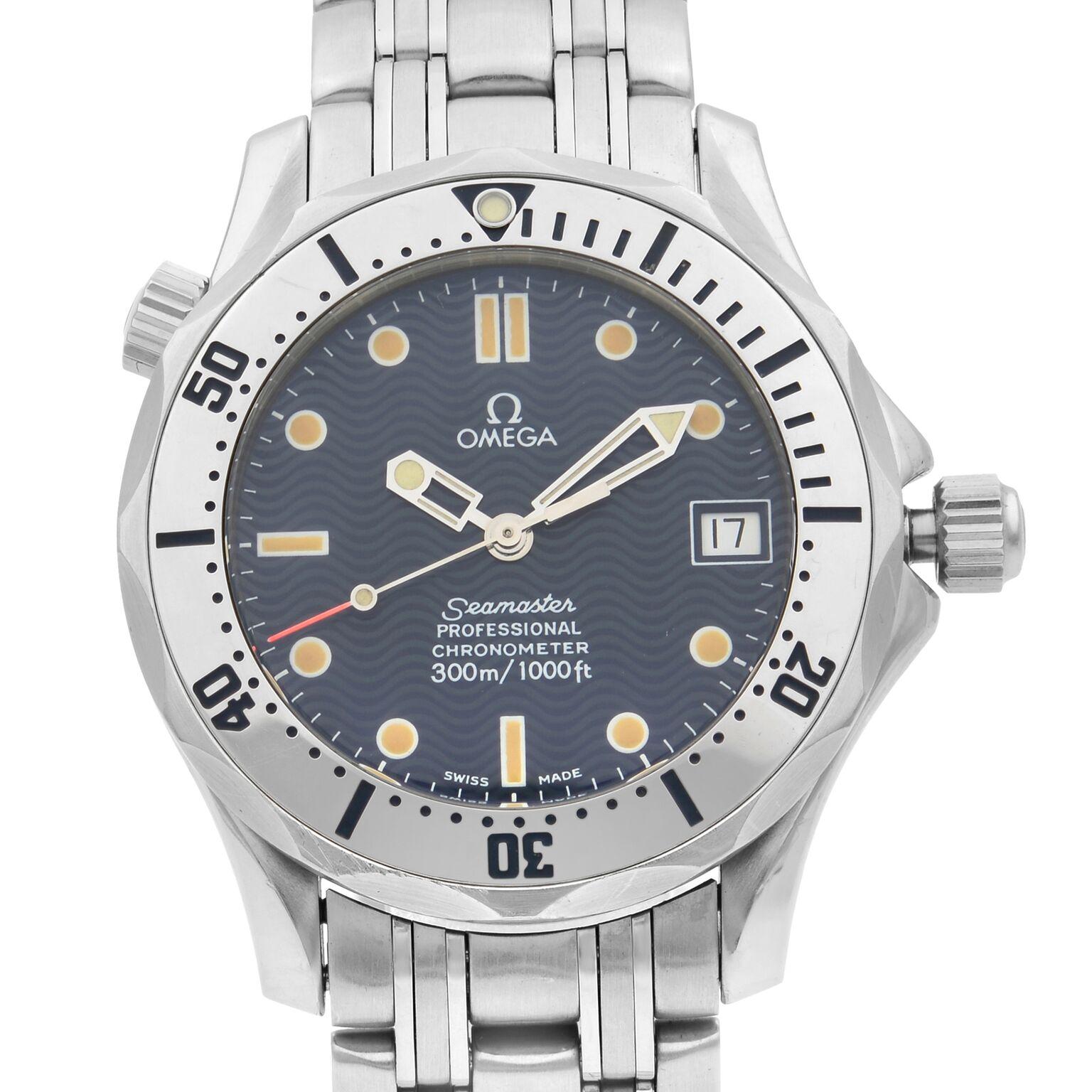 This pre-owned Omega Seamaster 2552.80.00 is a beautiful men's timepiece that is powered by mechanical (automatic) movement which is cased in a stainless steel case. It has a round shape face, date indicator dial and has hand sticks & dots style