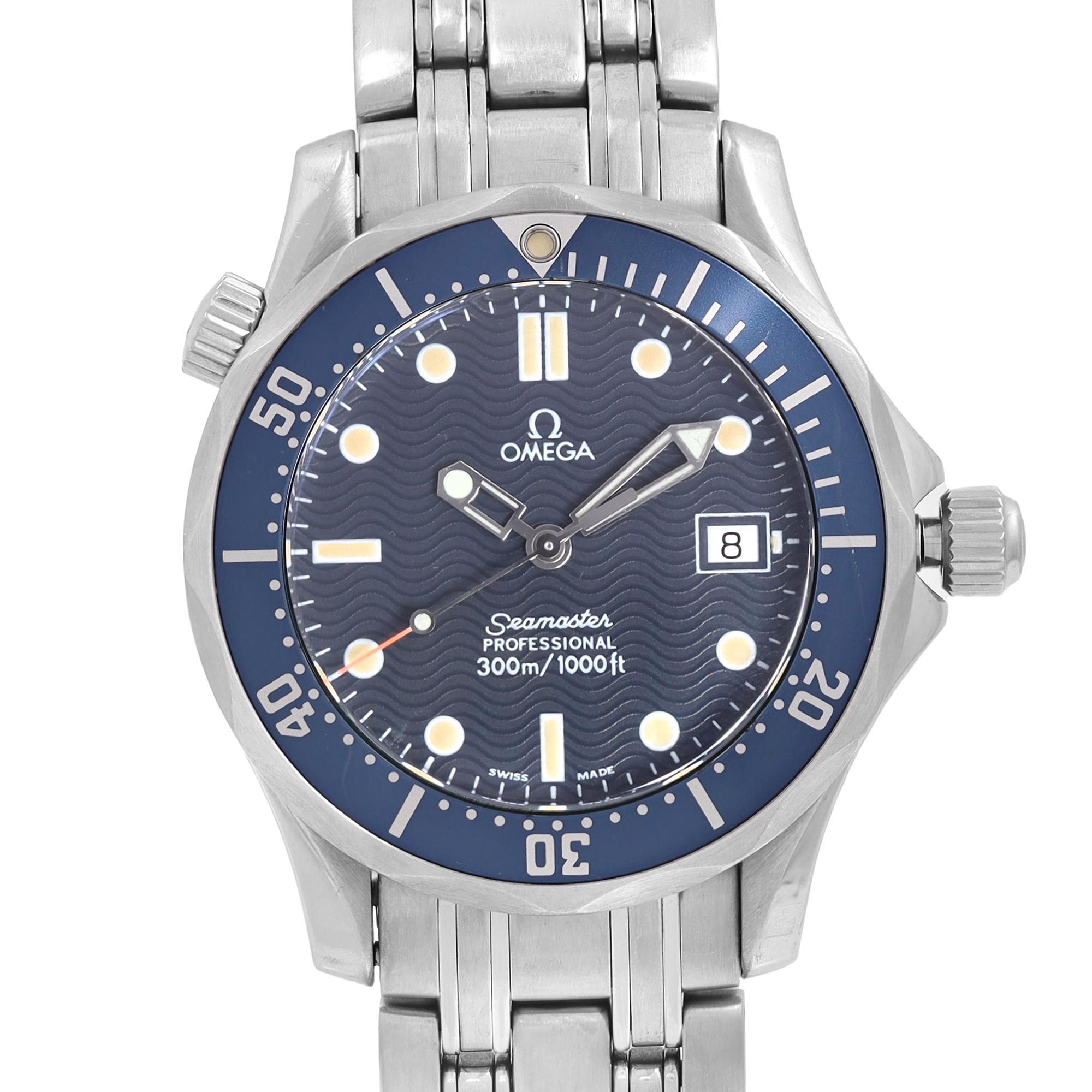 Pre-owned Omega Seamaster 36mm Stainless Steel Blue Dial Automatic Mens Watch 2561.80.00. Minor Scratches and Nicks on the Bezels Blue Aluminum Insert. This Beautiful Timepiece is Powered by Quartz (Battery) Movement and Features: Stainless Steel