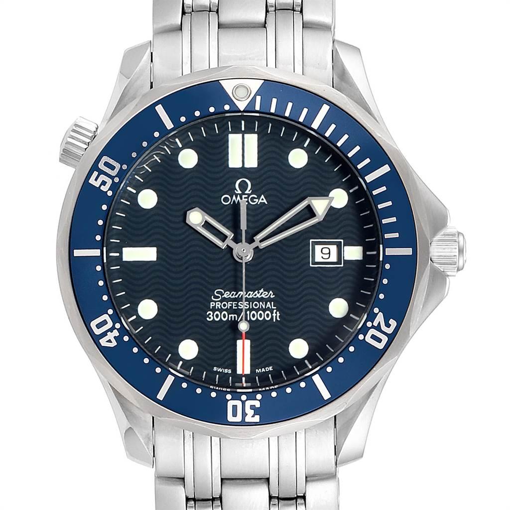 Omega Seamaster 41mm James Bond Blue Dial Steel Watch 2541.80.00. Quartz movement. Stainless steel case 41 mm in diameter. Omega logo on a crown. Blue unidirectional rotating bezel. Scratch resistant sapphire crystal. Blue wave decor dial with