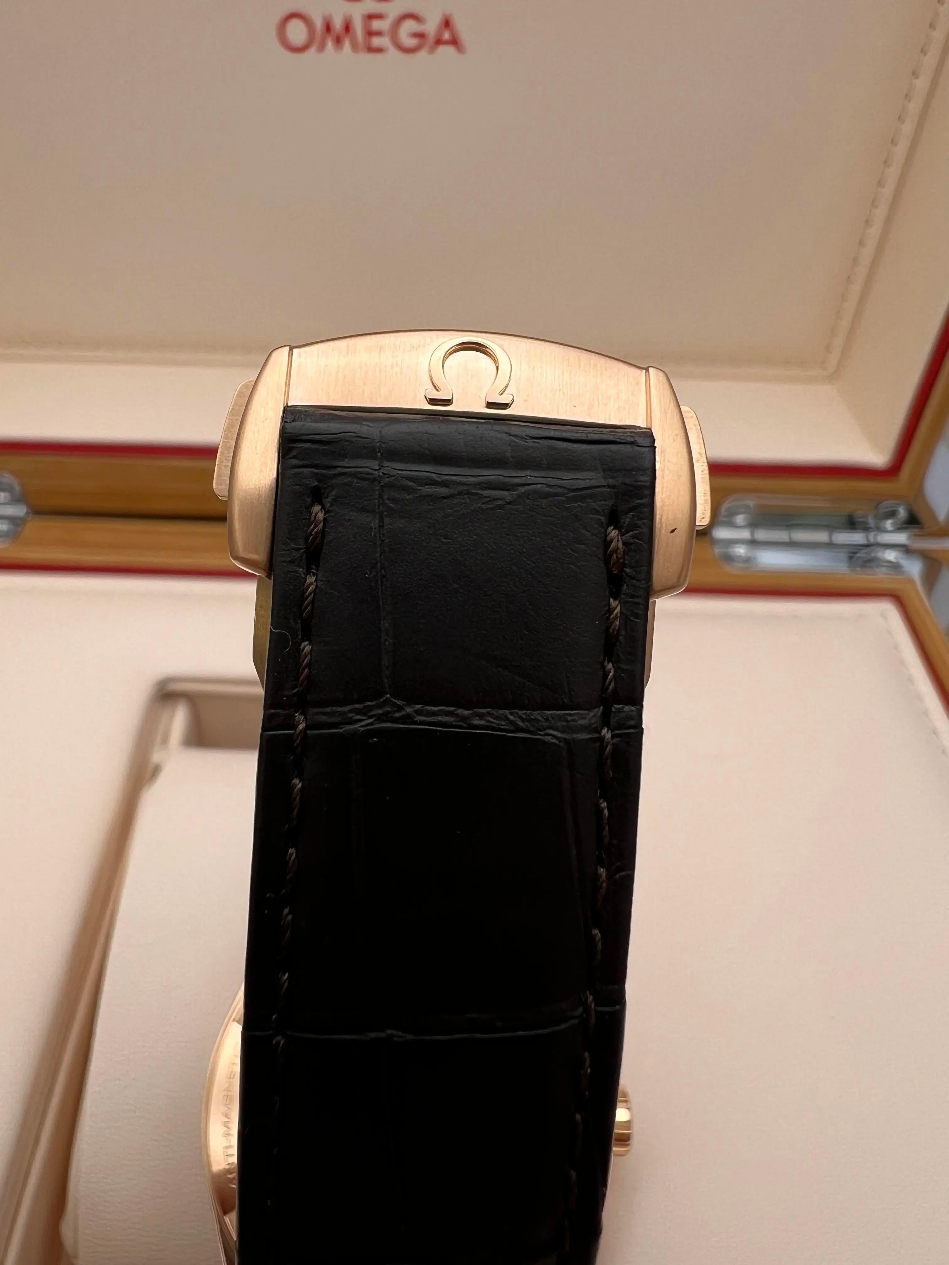 Omega Seamaster Aqua Terra 150M Boîte en or rose 18 carats 231,53,42.21.06.002 en vente 6