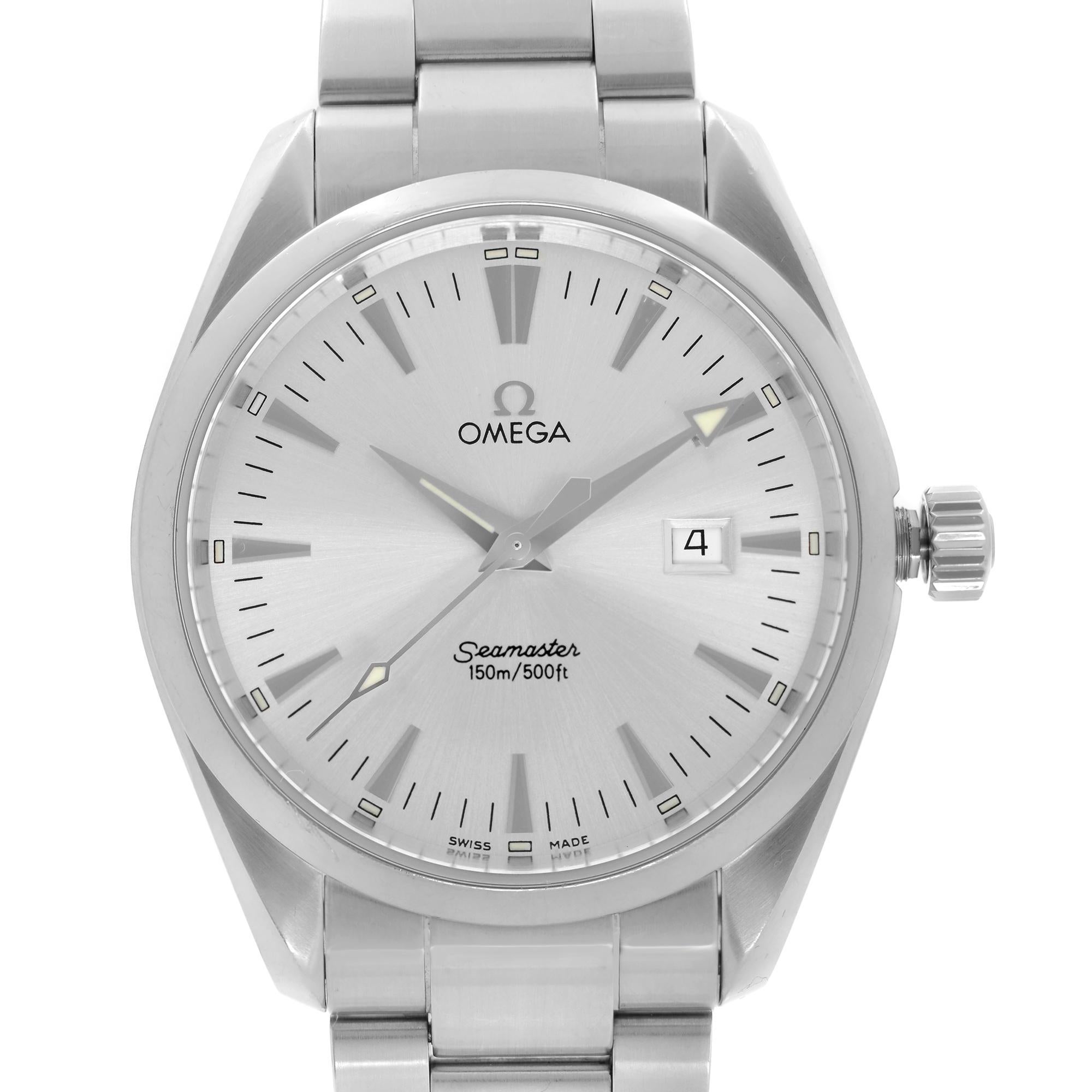 Gebrauchte Omega Seamaster Aqua Terra 40 mm Stahl Silber Zifferblatt Quarz Herrenuhr 2517.30.00. Dieser schöne Zeitmesser verfügt über: Edelstahlgehäuse & Armband:: feste Lünette aus Edelstahl. Silbernes Zifferblatt mit silberfarbenen Zeigern und