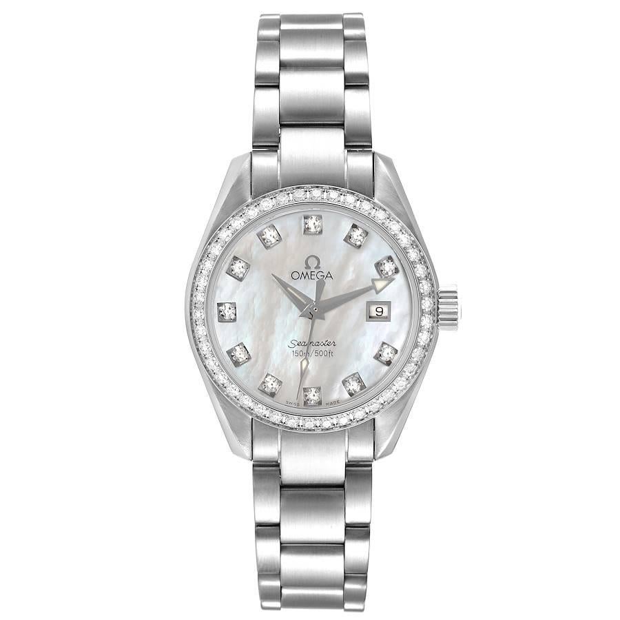 Omega Seamaster Aqua Terra Madreperla Diamante Orologio da donna in acciaio 2579.75.00 Scheda Box. Movimento di precisione al quarzo con finitura rodiata. Cassa in acciaio inossidabile di 29.2 mm di diametro. Logo Omega sulla corona. Lunetta in