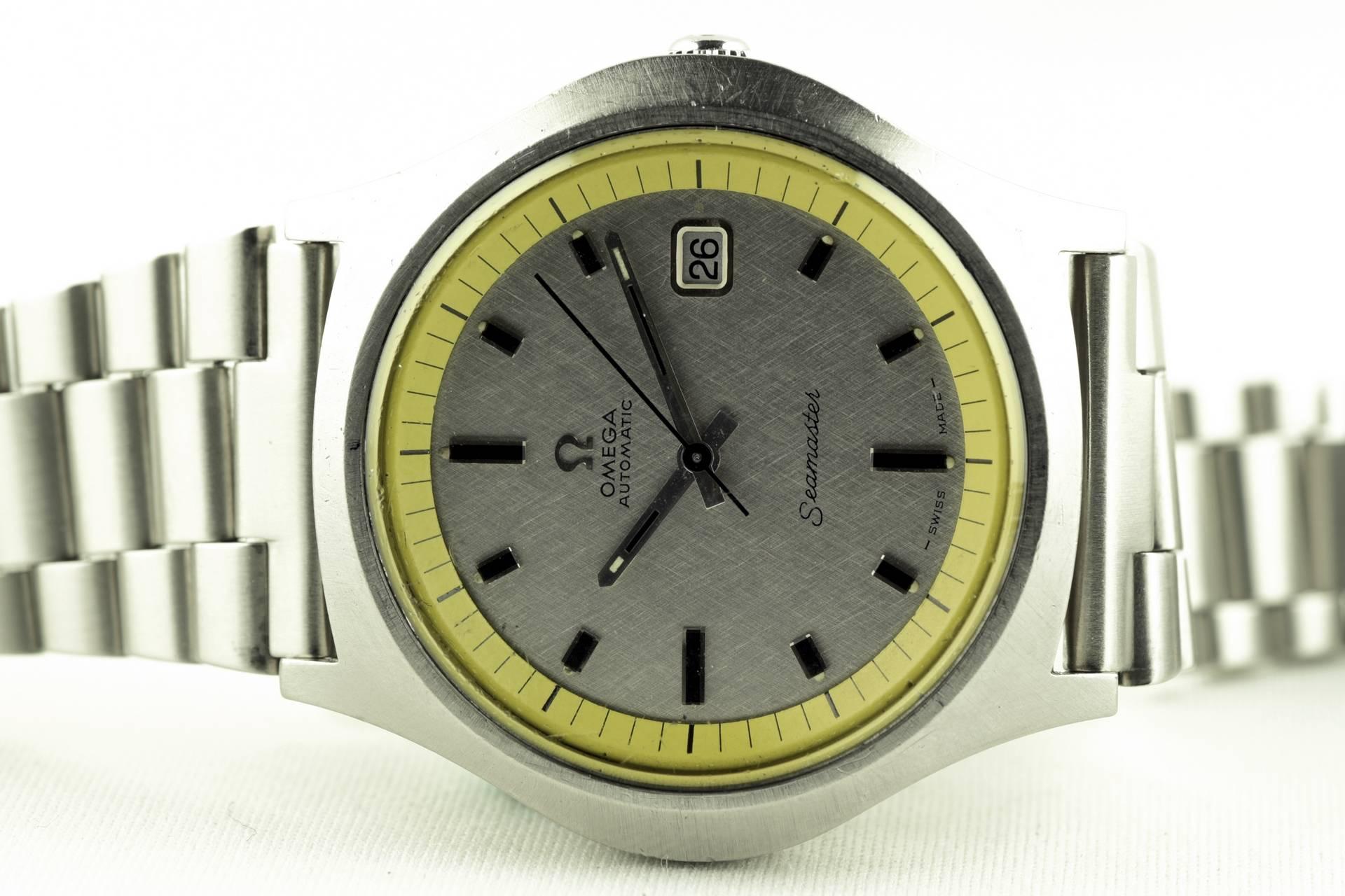 Omega Seamaster Big Yellow Automatic Date 1969 In Excellent Condition For Sale In Berlin, DE