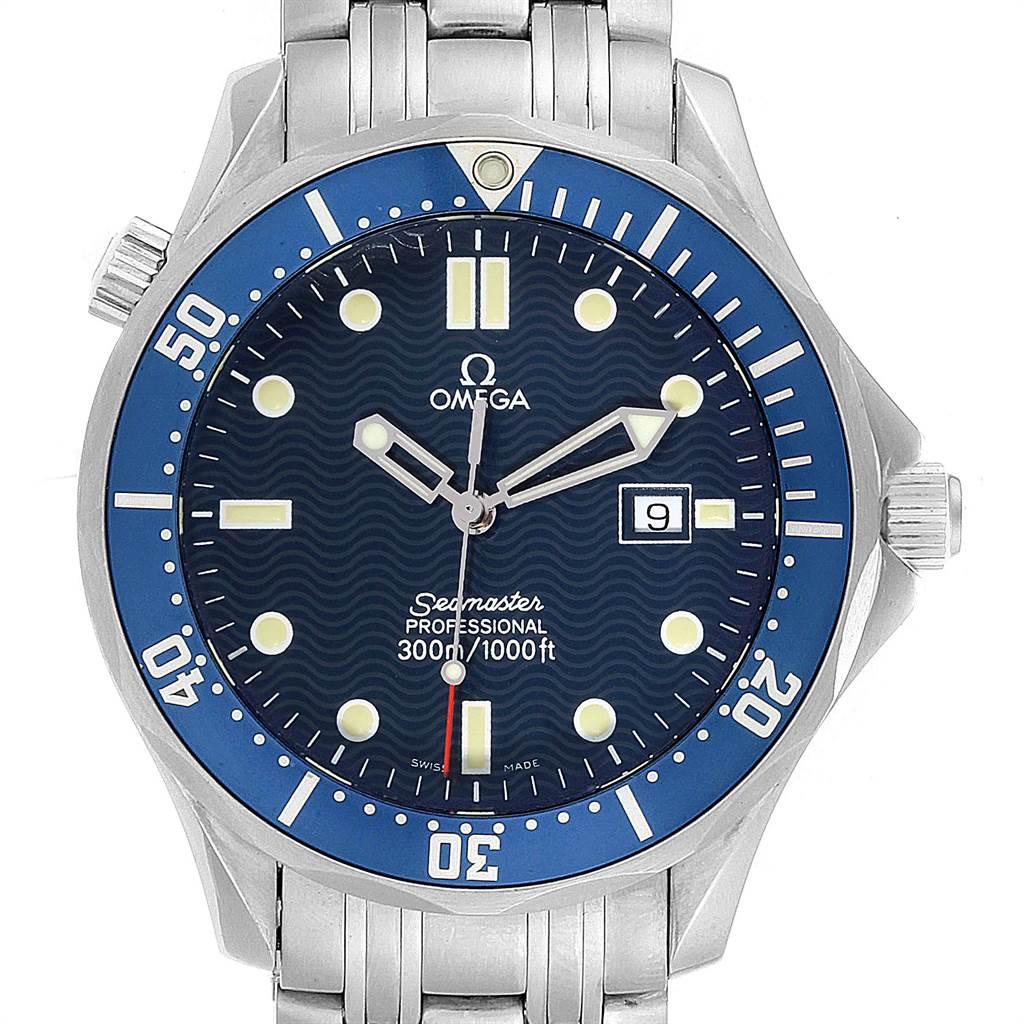 Omega Seamaster Bond Blue Dial 41mm Mens Watch 2541.80.00 Box Card. Quartz movement. Stainless steel case 41.0 mm in diameter. Omega logo on a crown. Blue unidirectional rotating bezel. Scratch resistant sapphire crystal. Blue wave decor dial with