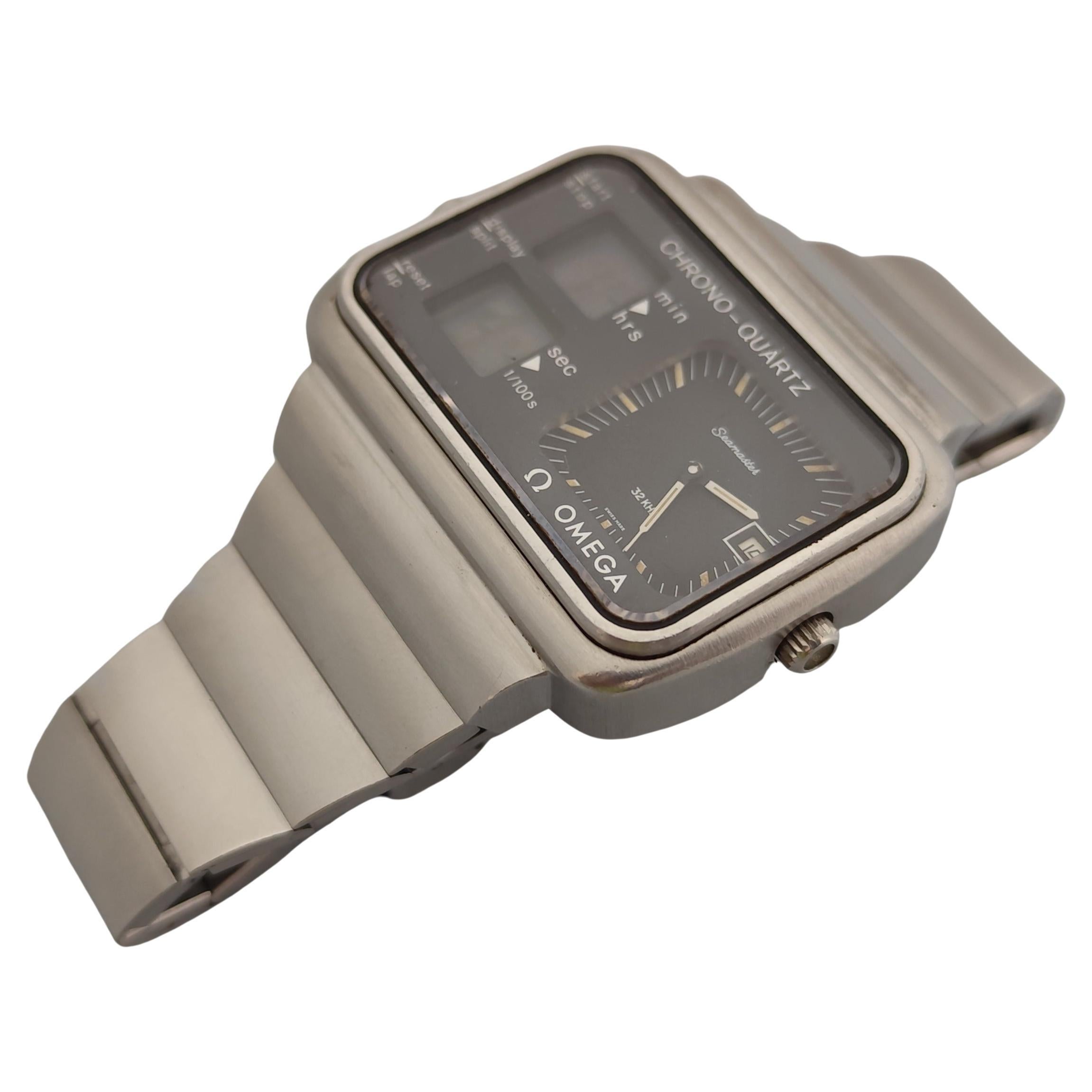 How long does an Omega quartz battery last?