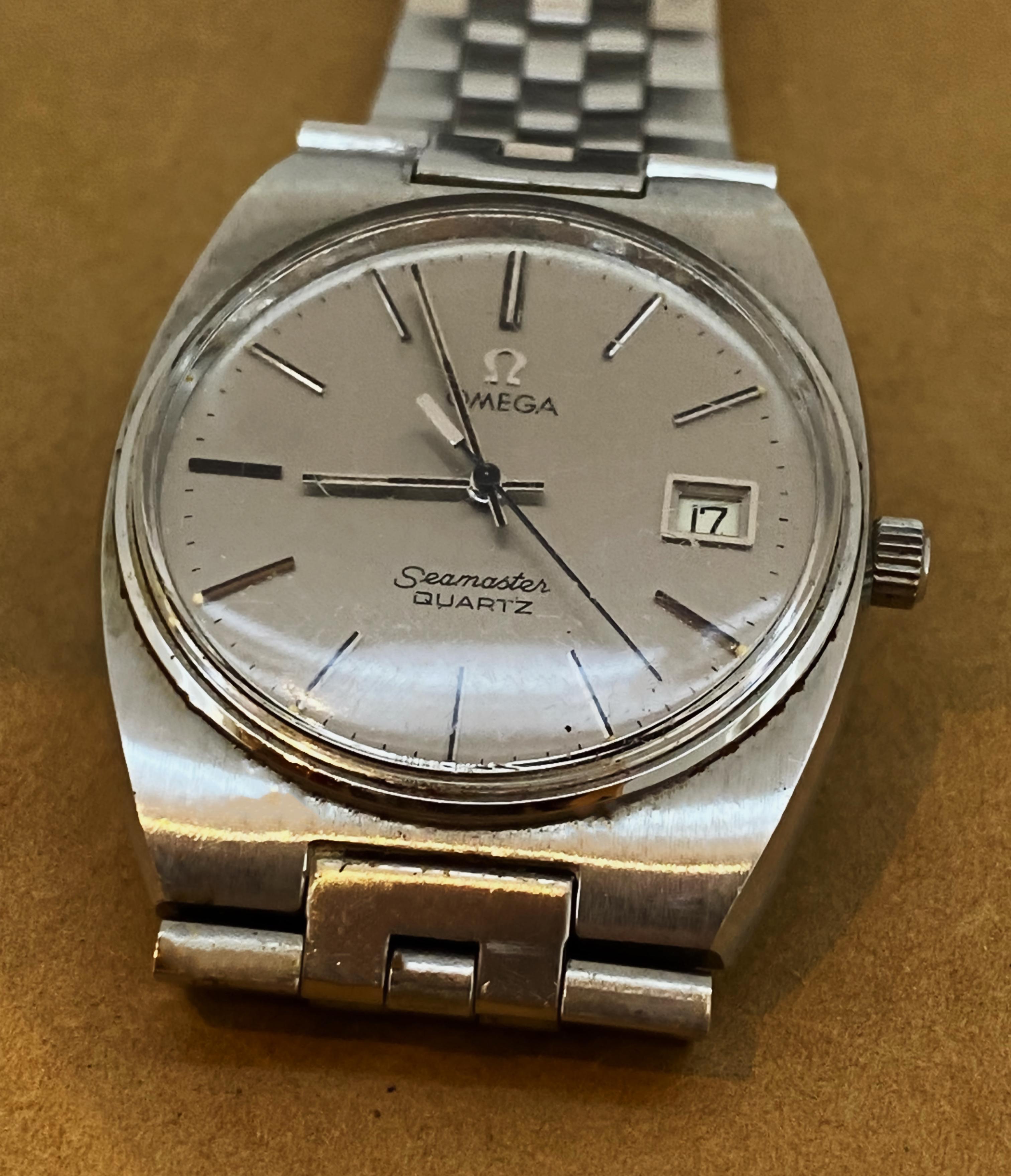 This versatile vintage c1980’s timepiece by Omega features:  

S/Steel Case, measuring 35mm, 
Case back is signed & bearing a Seamaster logo 

Fitted with Swiss Quartz Movement, 
caliber 1342, 7 jewels 

Featuring an elegant silver coloured Dial,