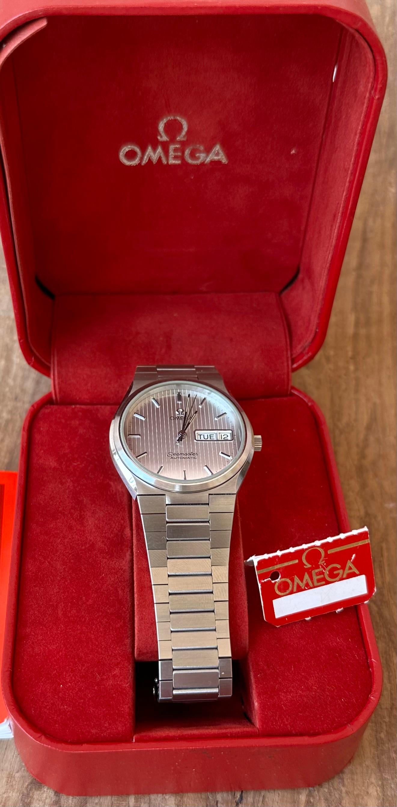 Omega Seamaster Day Date ST 3660868 Superb Cal 1020 Rara Esfera Rayada Vintage en Excelente Estado en Toronto, CA