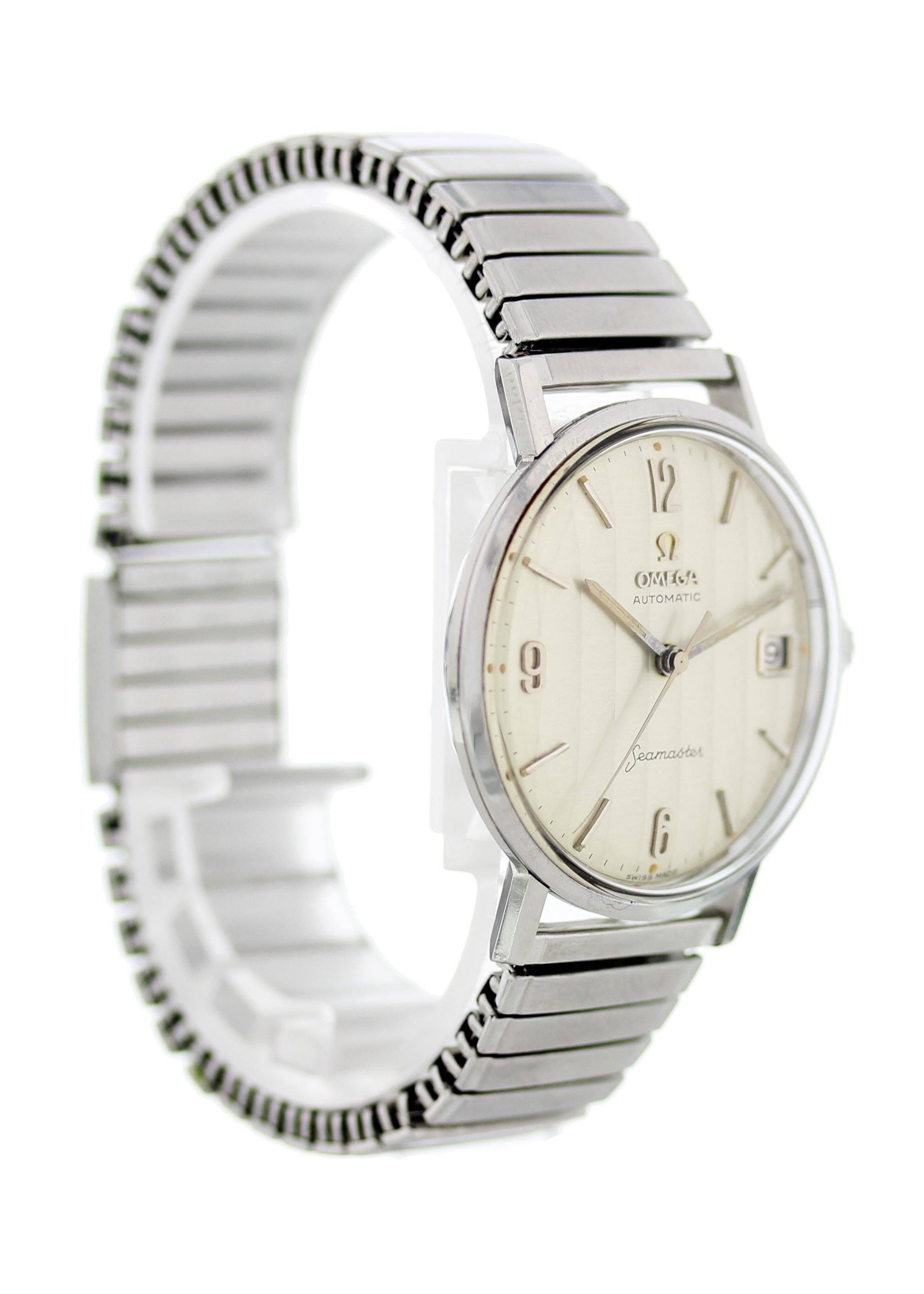 Omega Seamaster De Luxe Vintage Watch In Excellent Condition In New York, NY