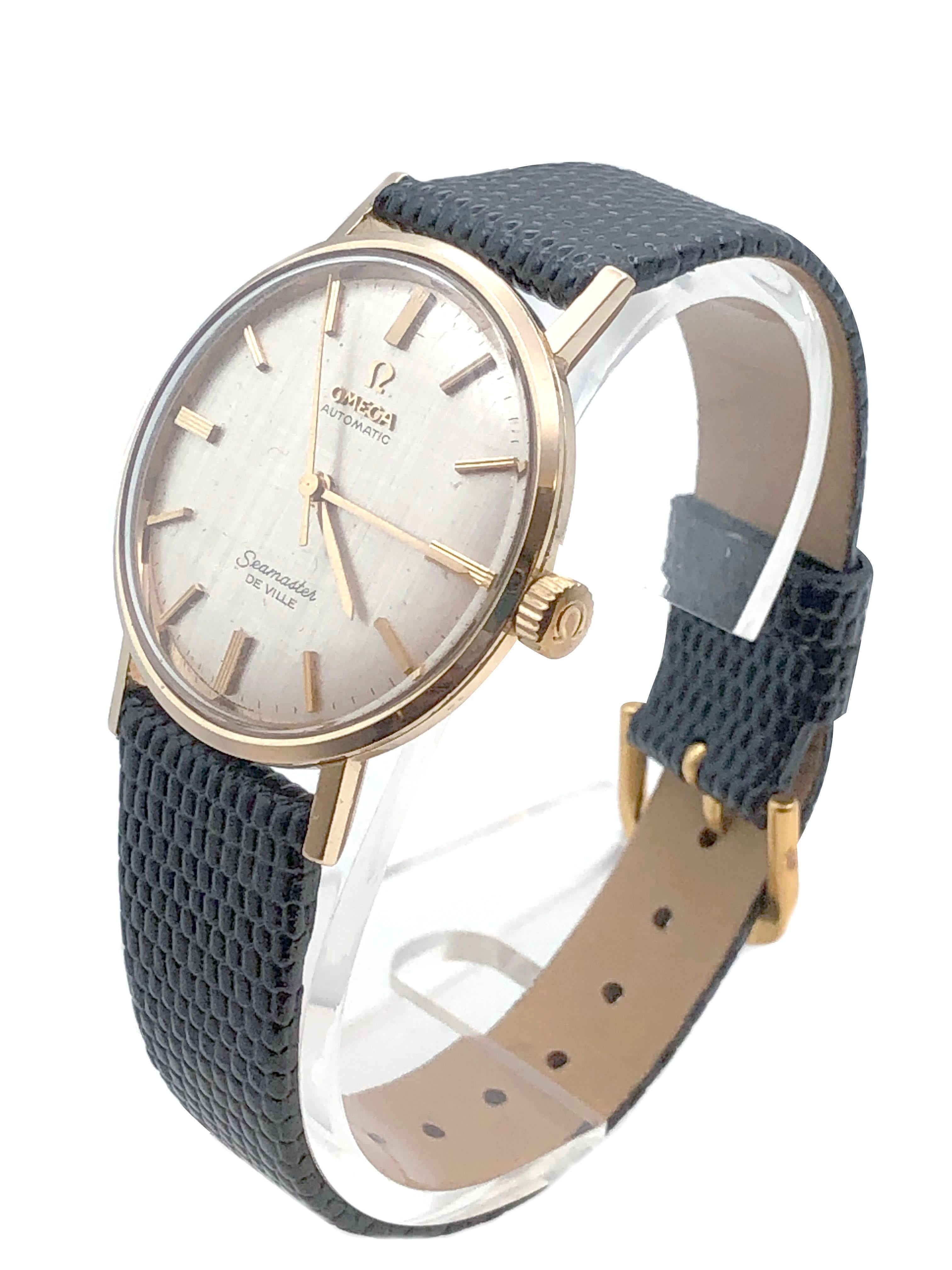 Omega Montre-bracelet Seamaster De Ville vintage en or jaune avec cadran automatique en lin en vente 1