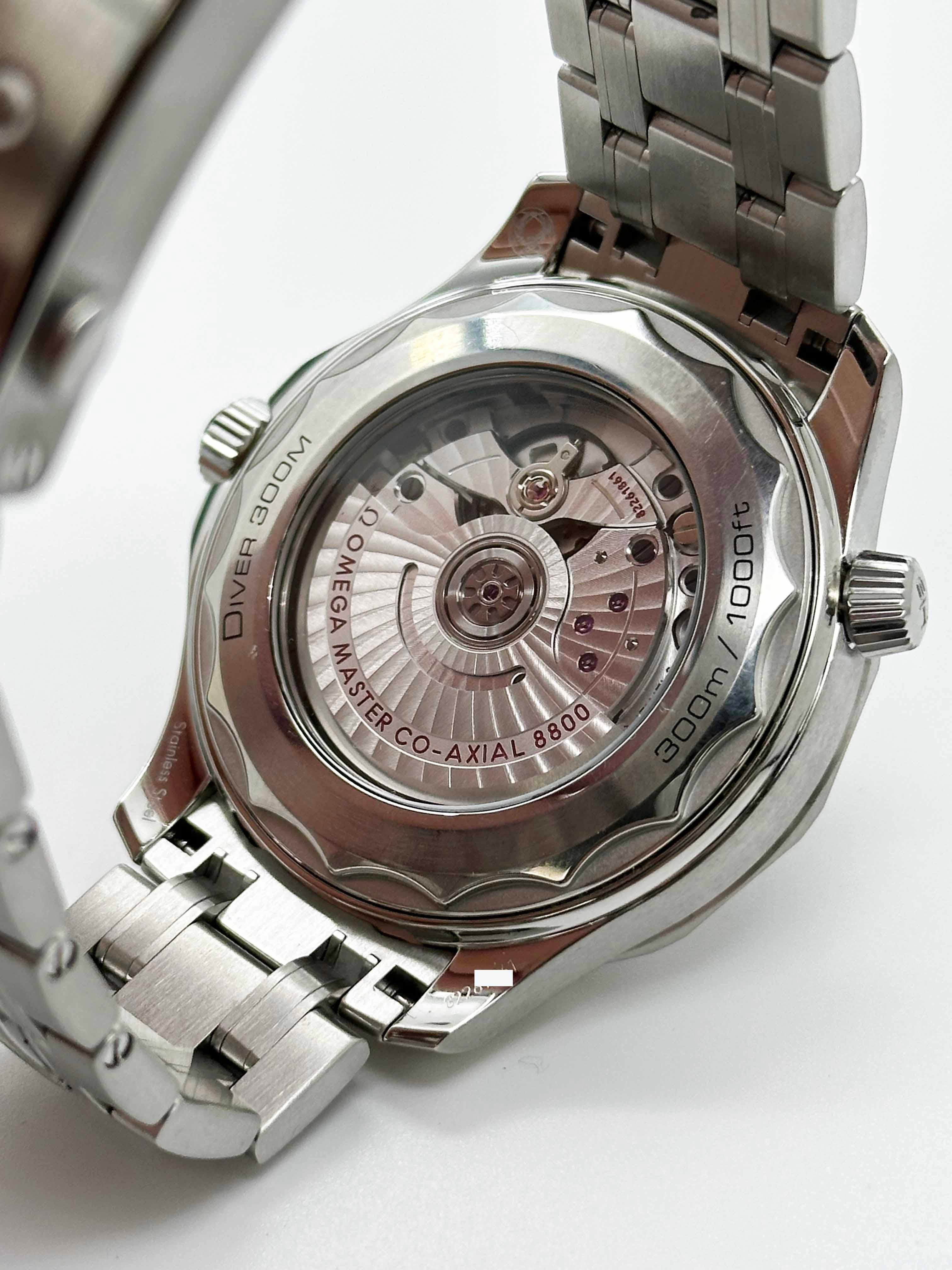 Omega Seamaster Diver 210.30.42.20.01.001 Schwarzes Wellenzifferblatt Stahlschachtelpapier 2