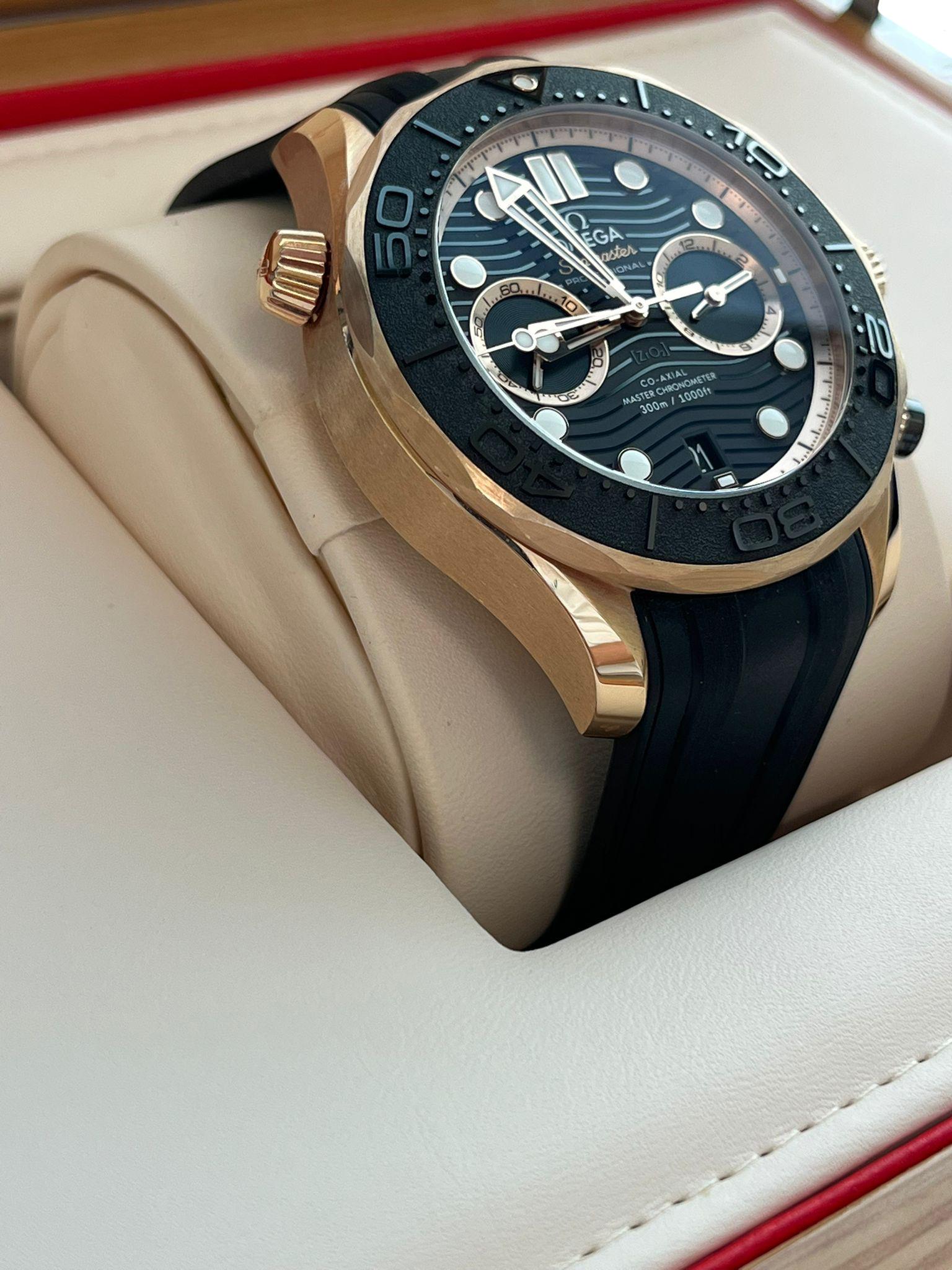 Omega Seamaster Diver 300m 44mm Co-Axial Master Chronometer 210.62.44.51.01.001 For Sale 8