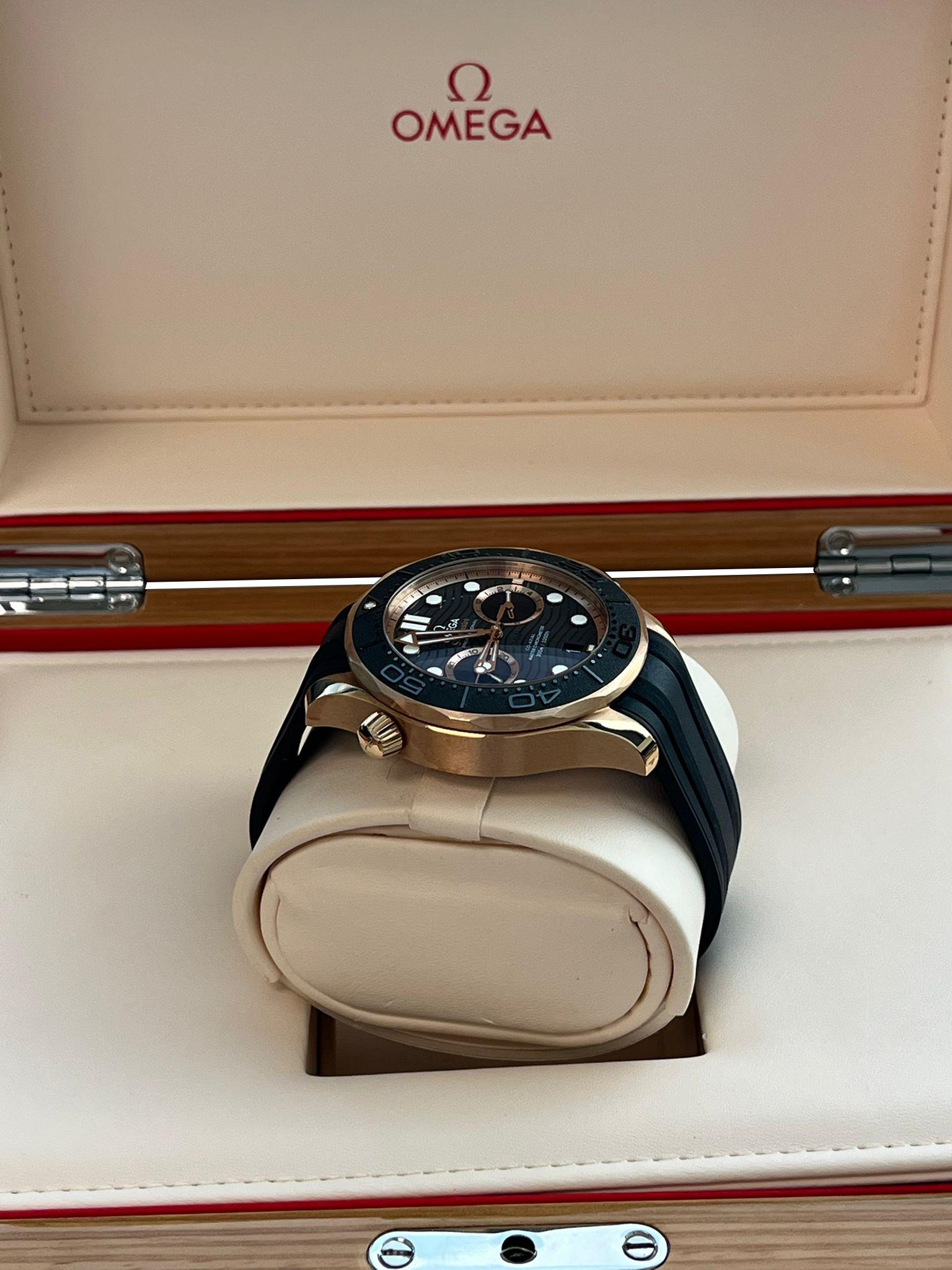 Omega Seamaster Diver 300m 44mm Co-Axial Master Chronometer 210.62.44.51.01.001 For Sale 9