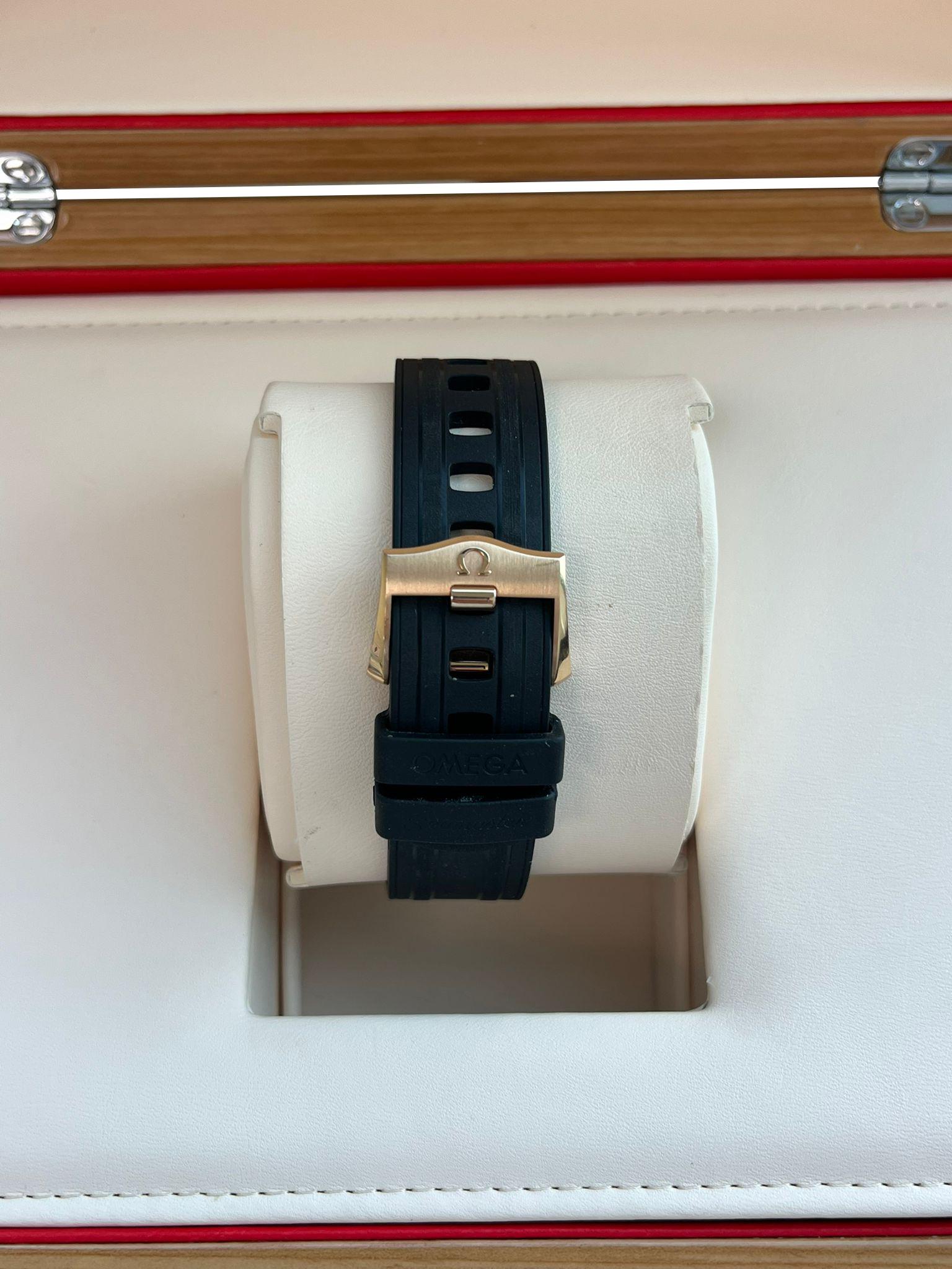 Omega Seamaster Diver 300m 44mm Co-Axial Master Chronometer 210.62.44.51.01.001 For Sale 13