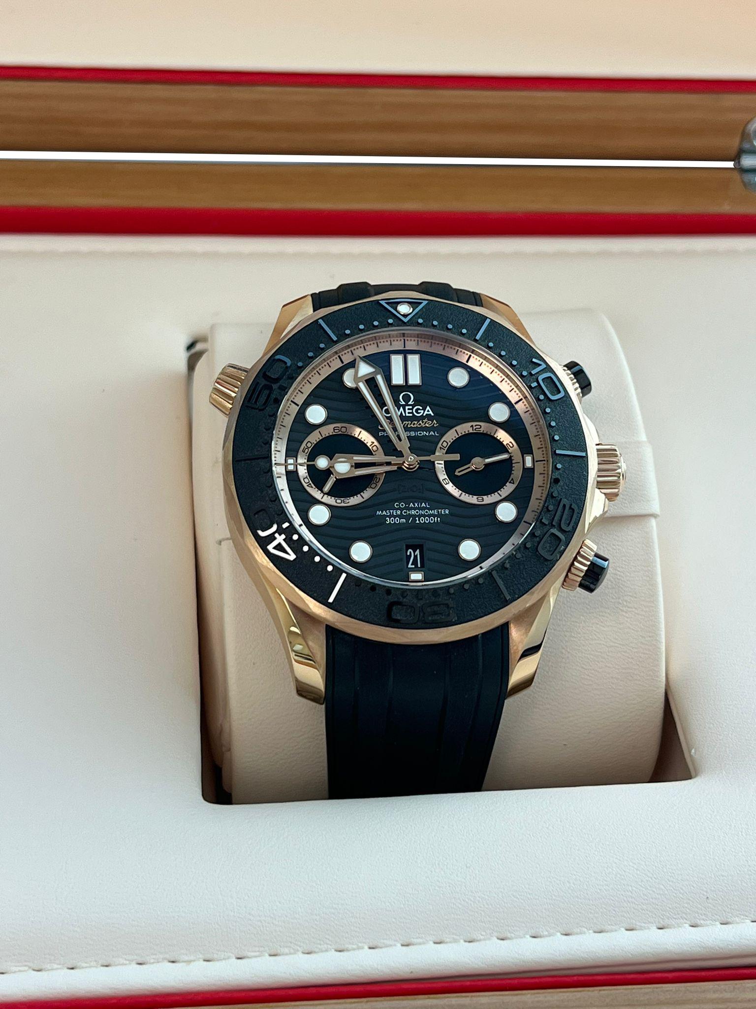 Omega Seamaster Diver 300m 44mm Co-Axial Master Chronometer 210.62.44.51.01.001 For Sale 1